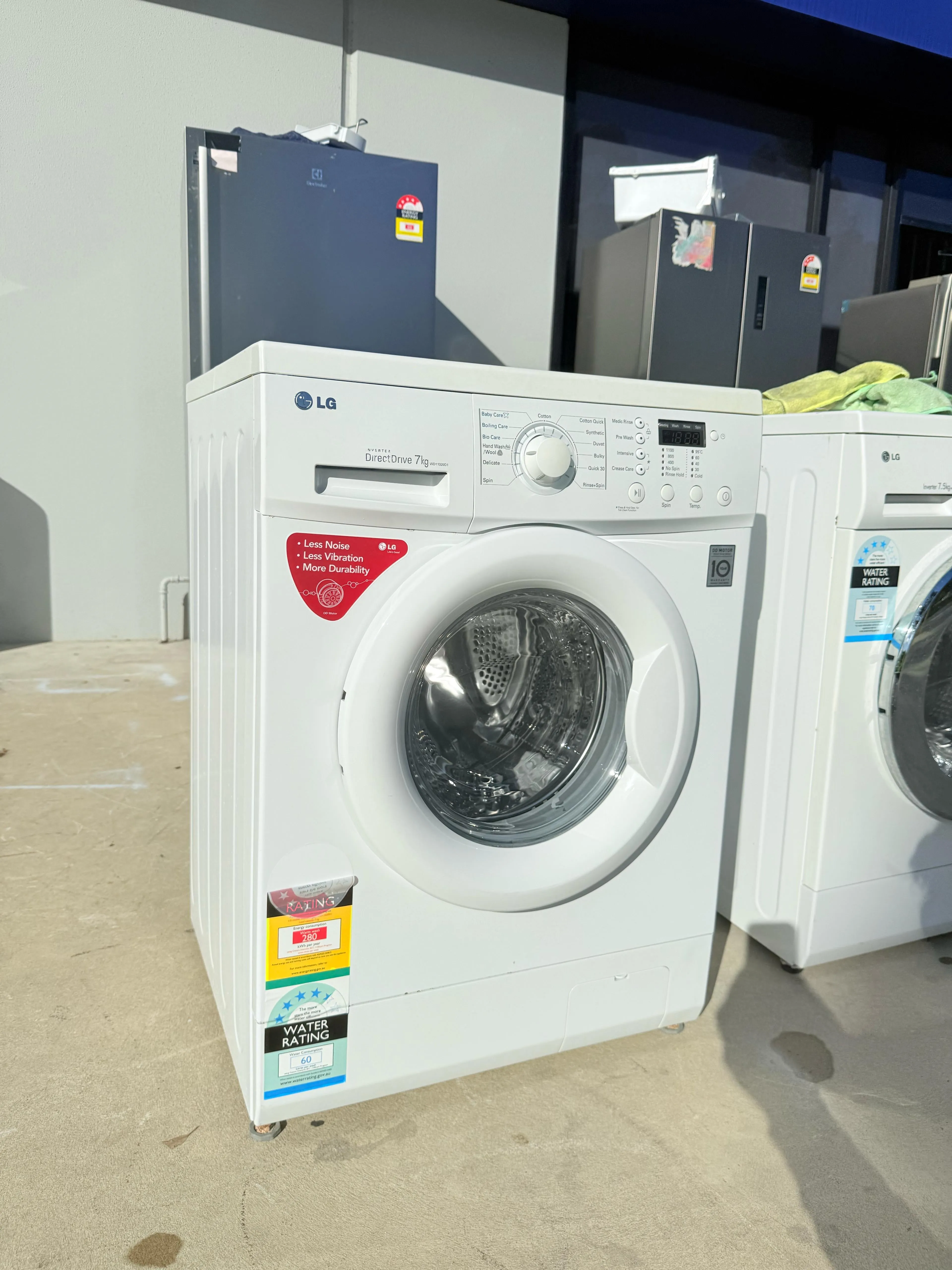 **LG 7KGS FRONT LOADER WASHING MACHINE**