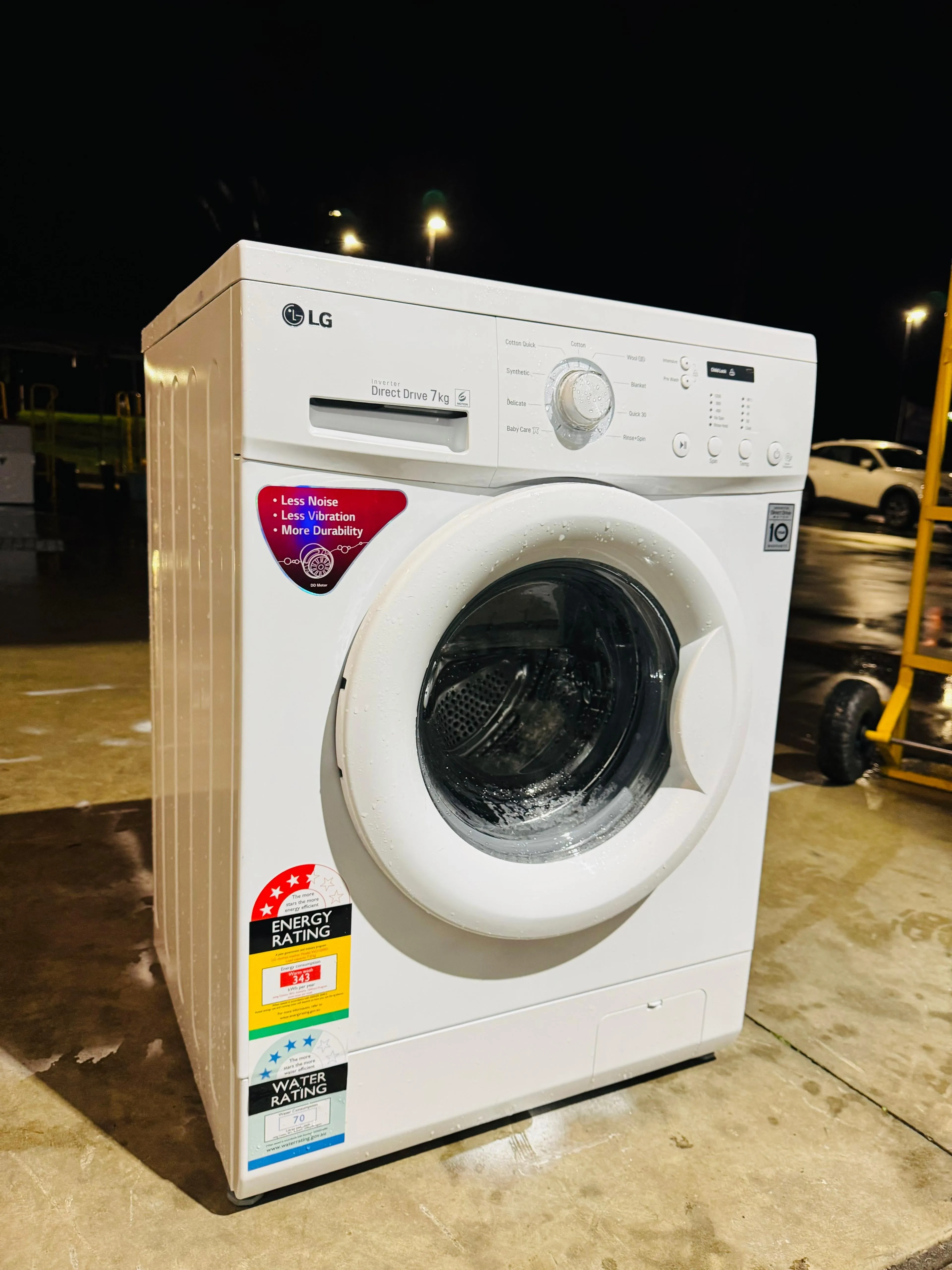 **LG 7KGS FRONT LOADER WASHING MACHINE**