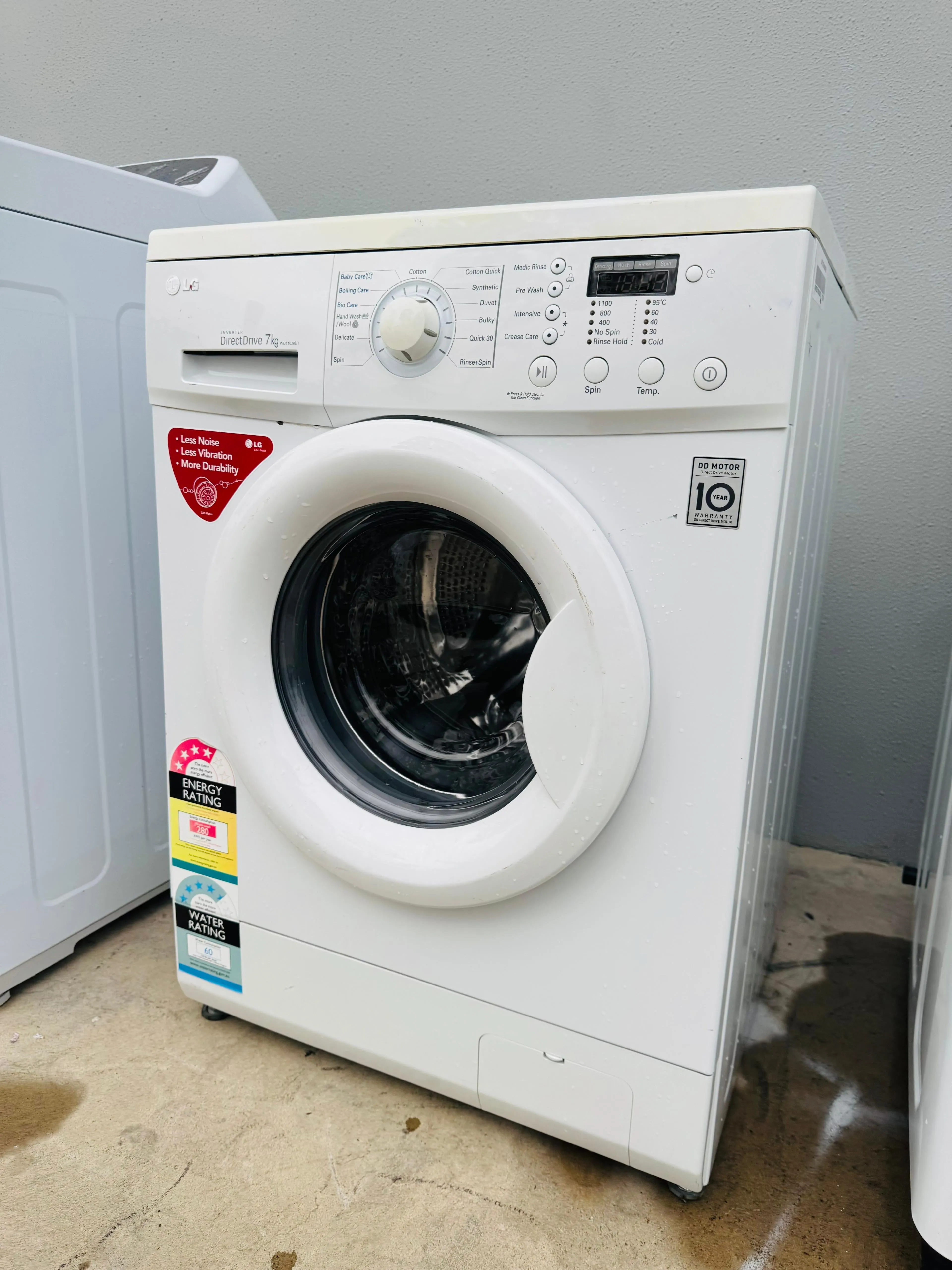**LG 7KGS FRONT LOADER WASHING MACHINE**