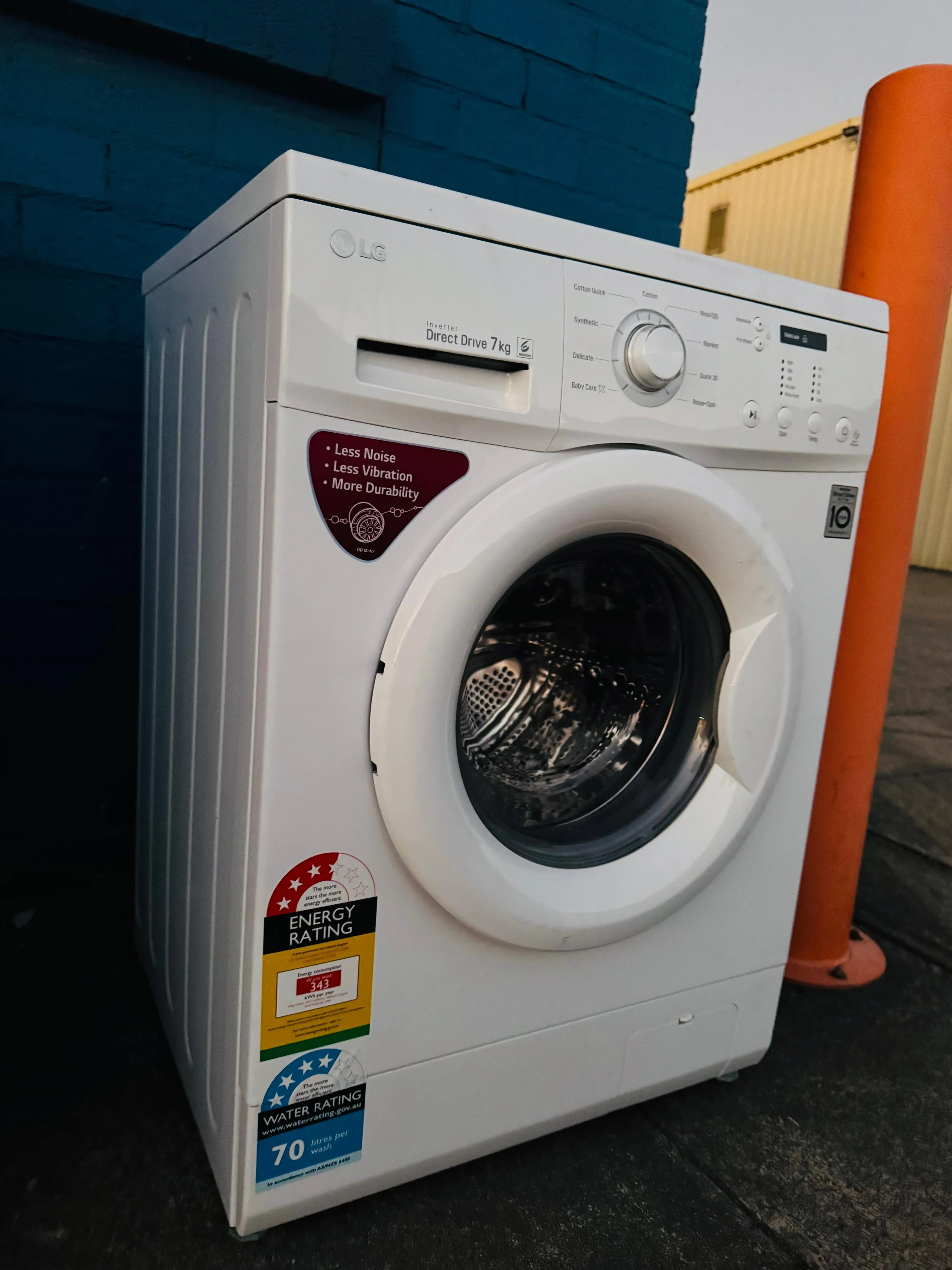 **LG 7KGS FRONT LOADER WASHING MACHINE**