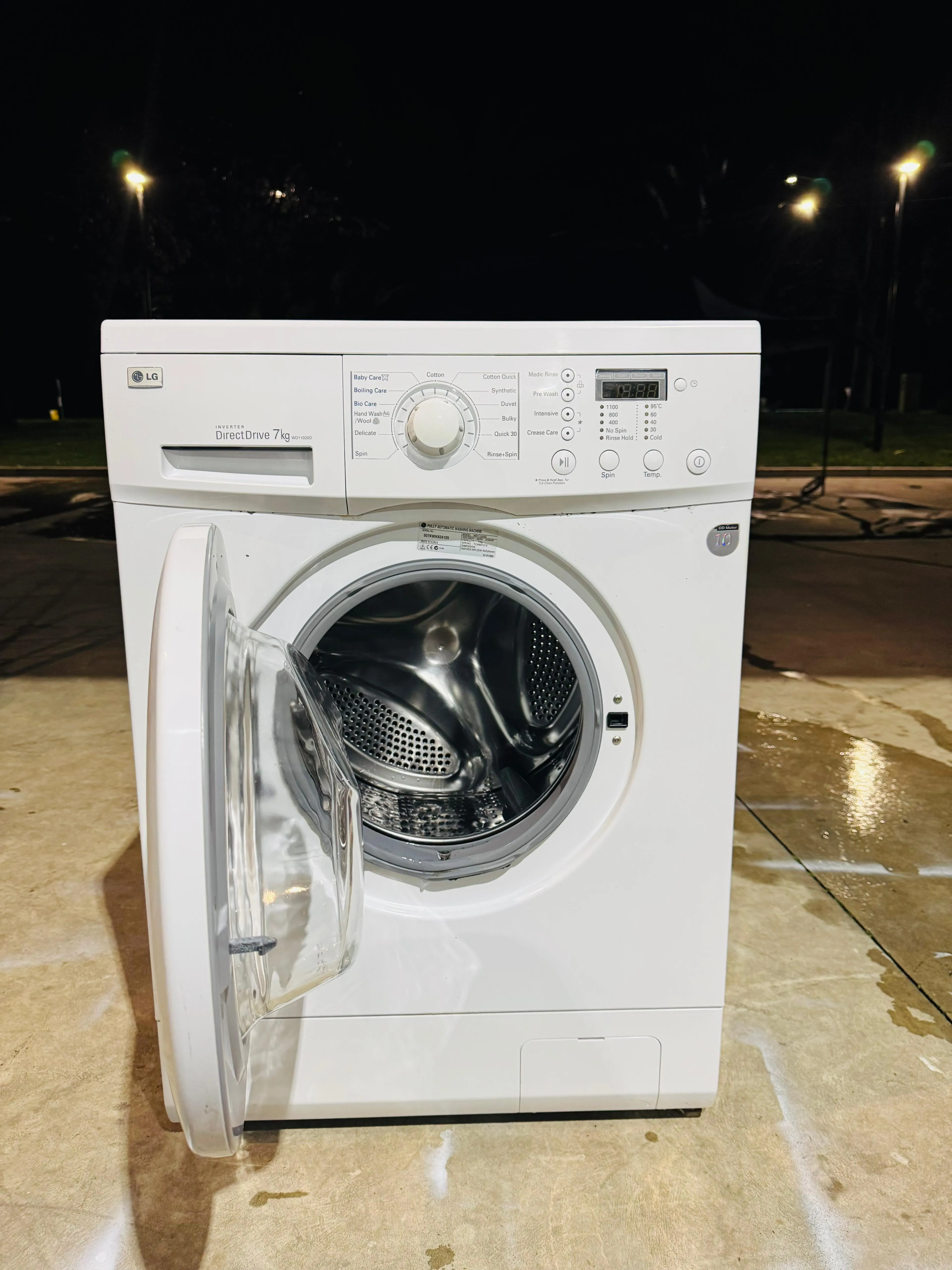 **LG 7KGS FRONT LOADER WASHING MACHINE**