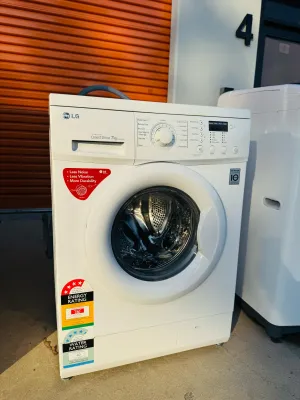 **LG 7KGS FRONT LOADER WASHING MACHINE**