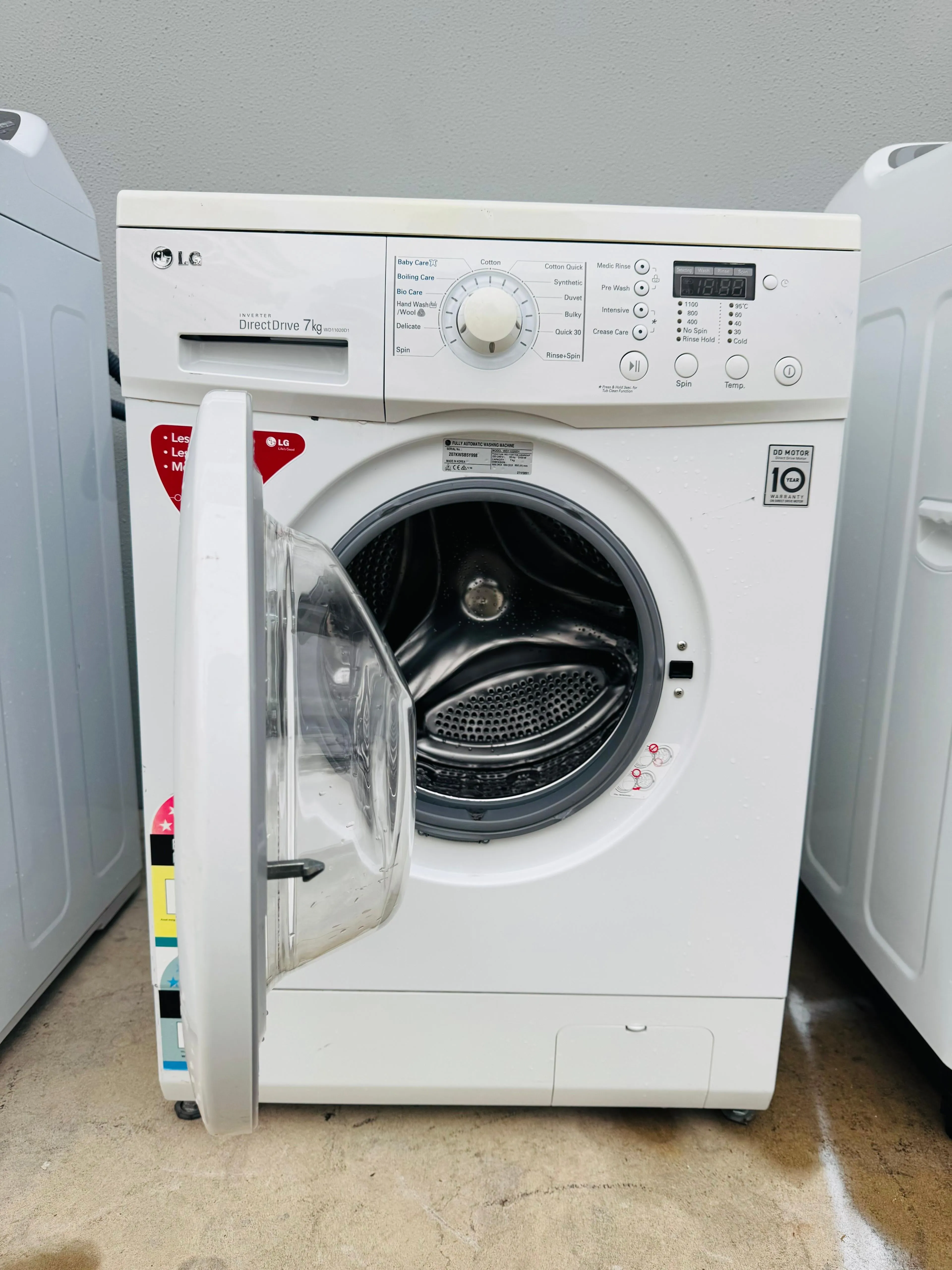 **LG 7KGS FRONT LOADER WASHING MACHINE**