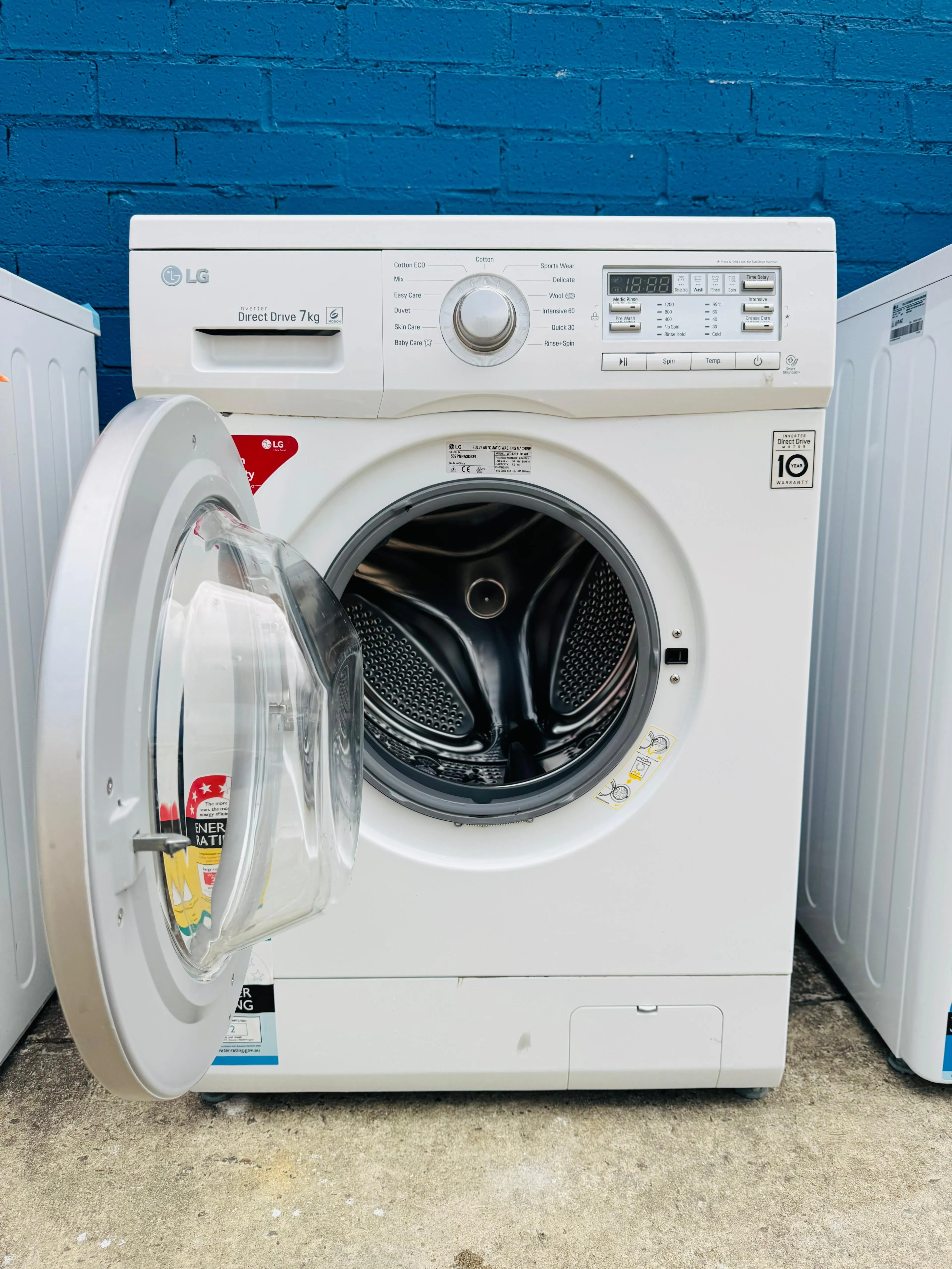 **LG 7KGS FRONT LOADER WASHING MACHINE**