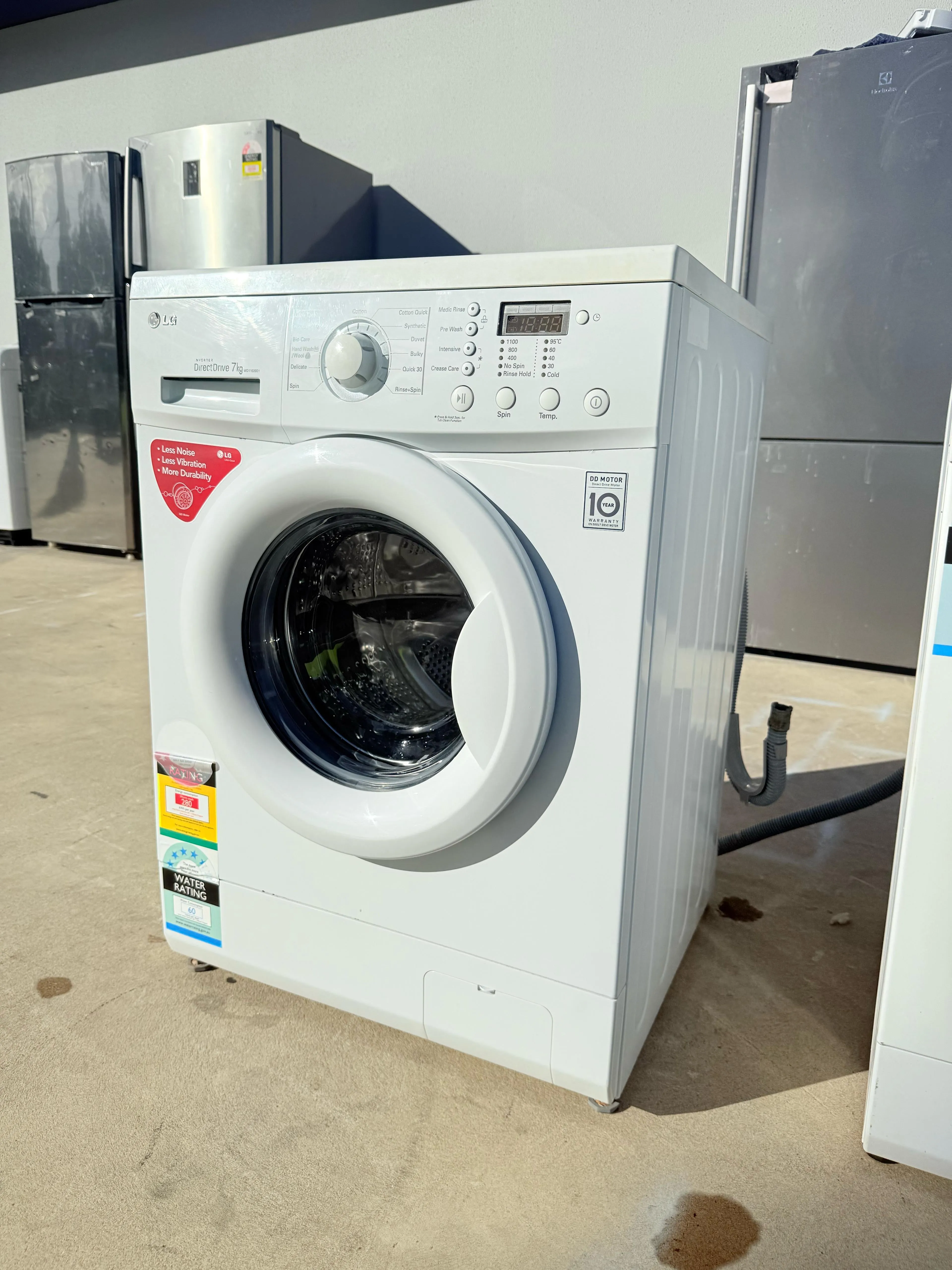 **LG 7KGS FRONT LOADER WASHING MACHINE**