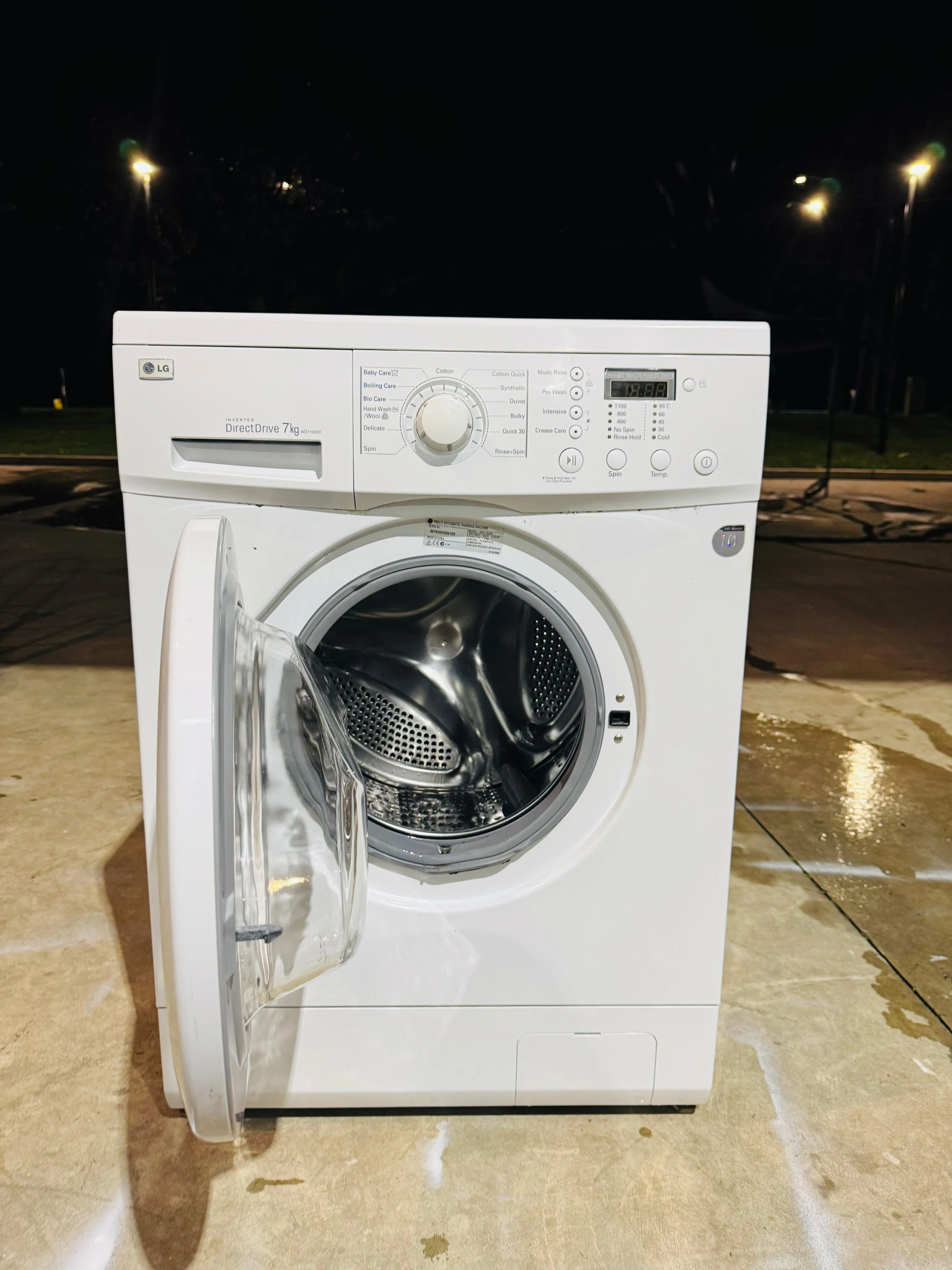 **LG 7KGS FRONT LOADER WASHING MACHINE**