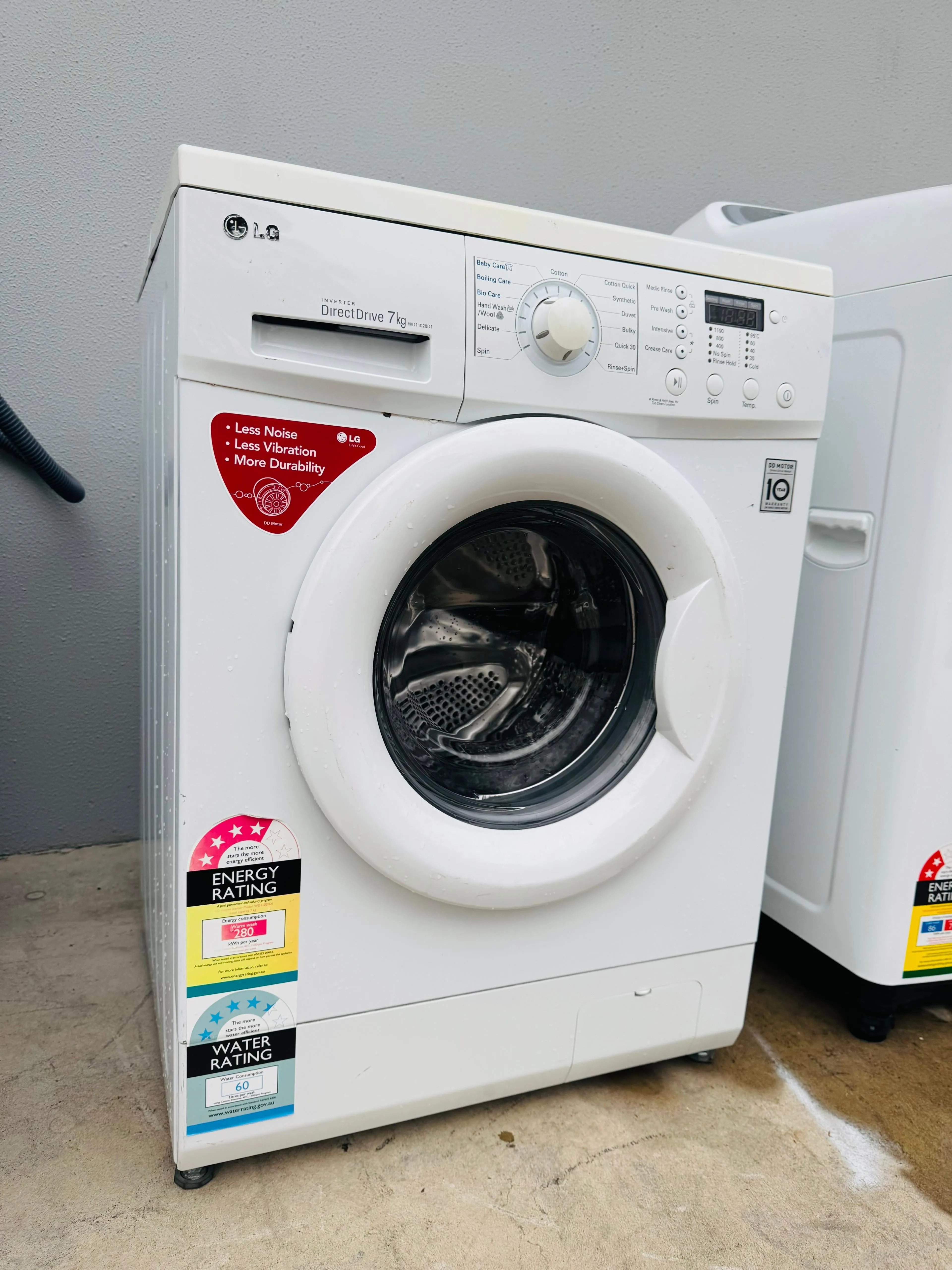 **LG 7KGS FRONT LOADER WASHING MACHINE**