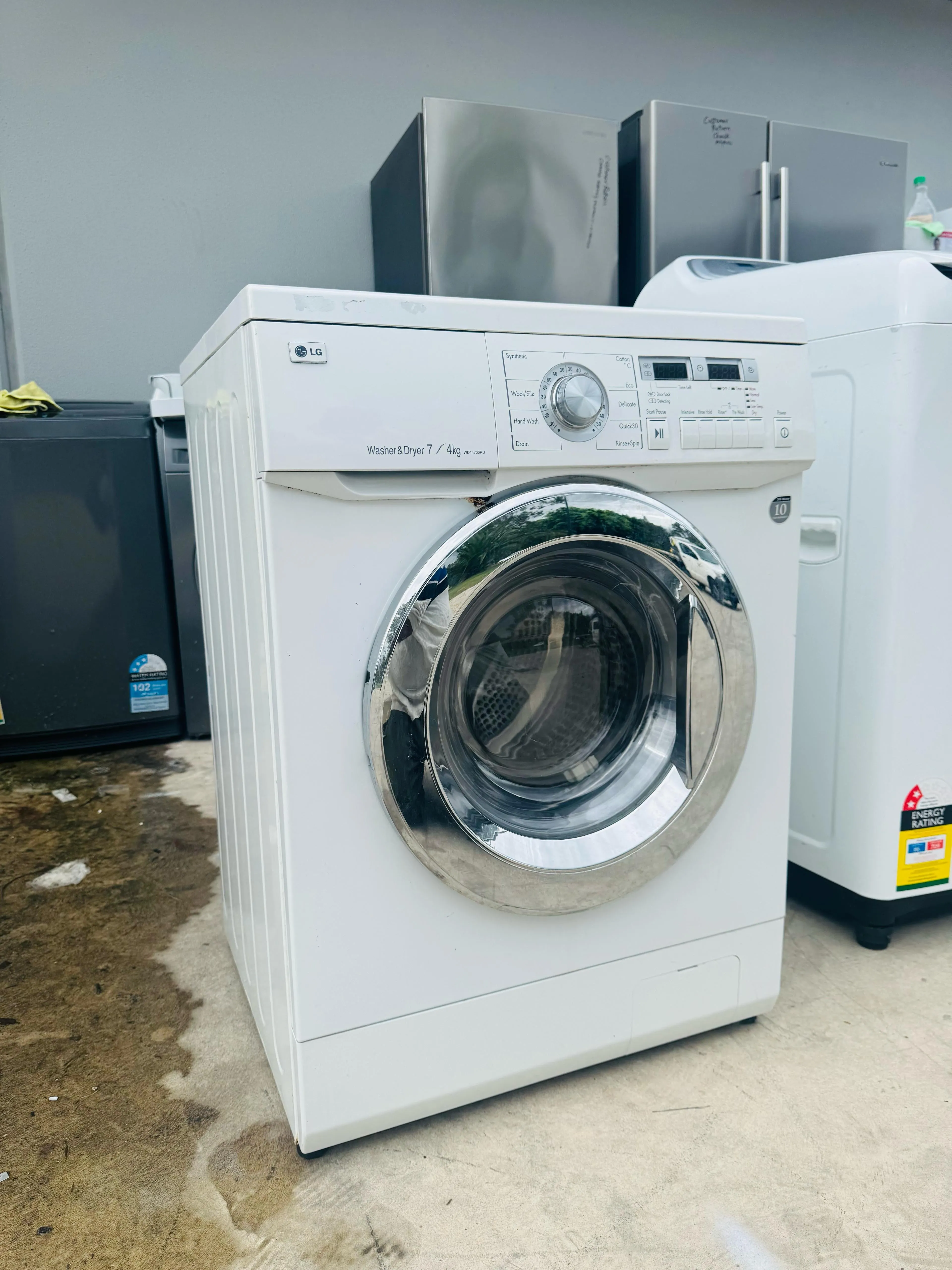 **LG 7KGS WASHER & 4 KGS DRYER COMBO**