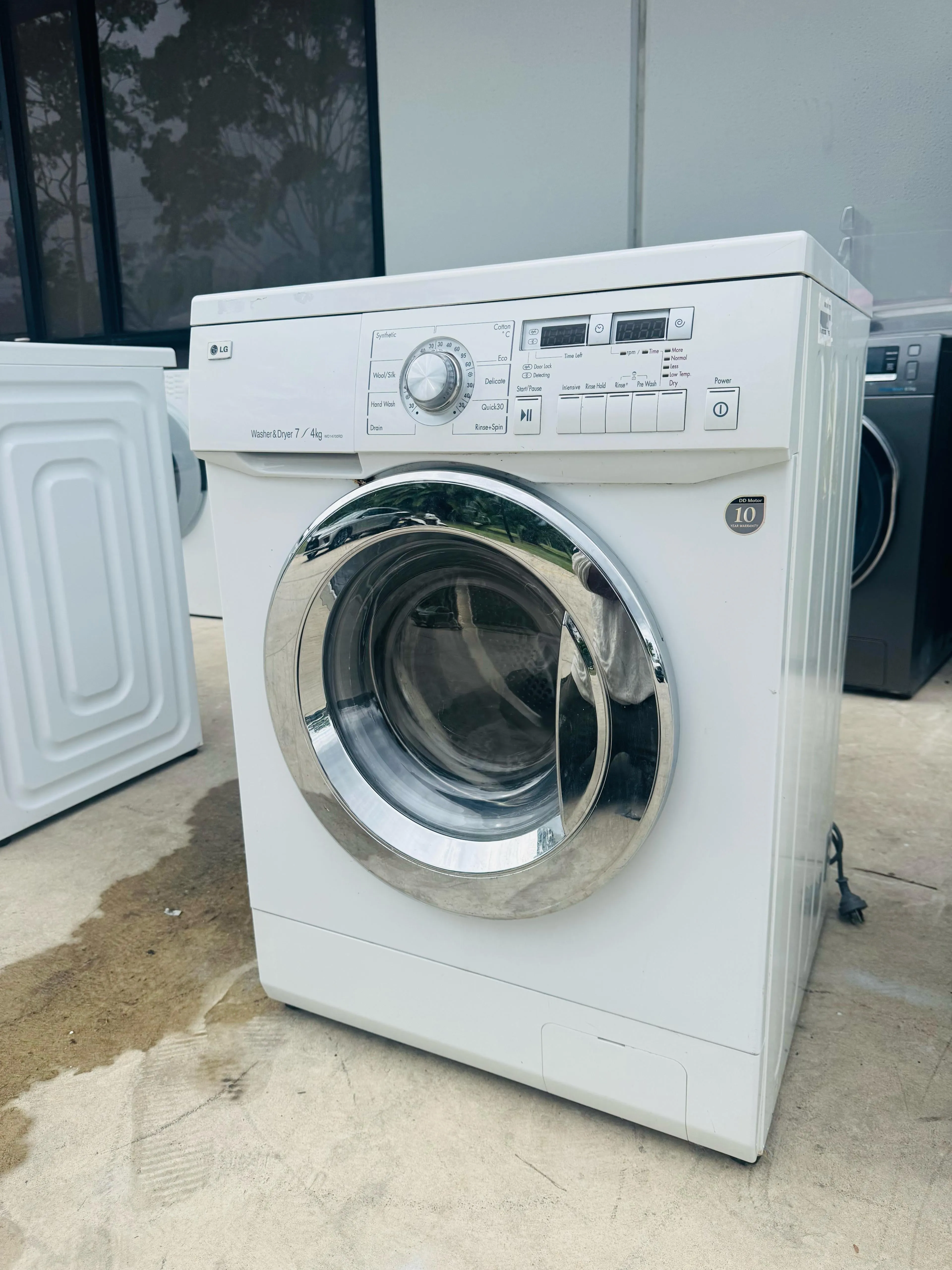 **LG 7KGS WASHER & 4 KGS DRYER COMBO**
