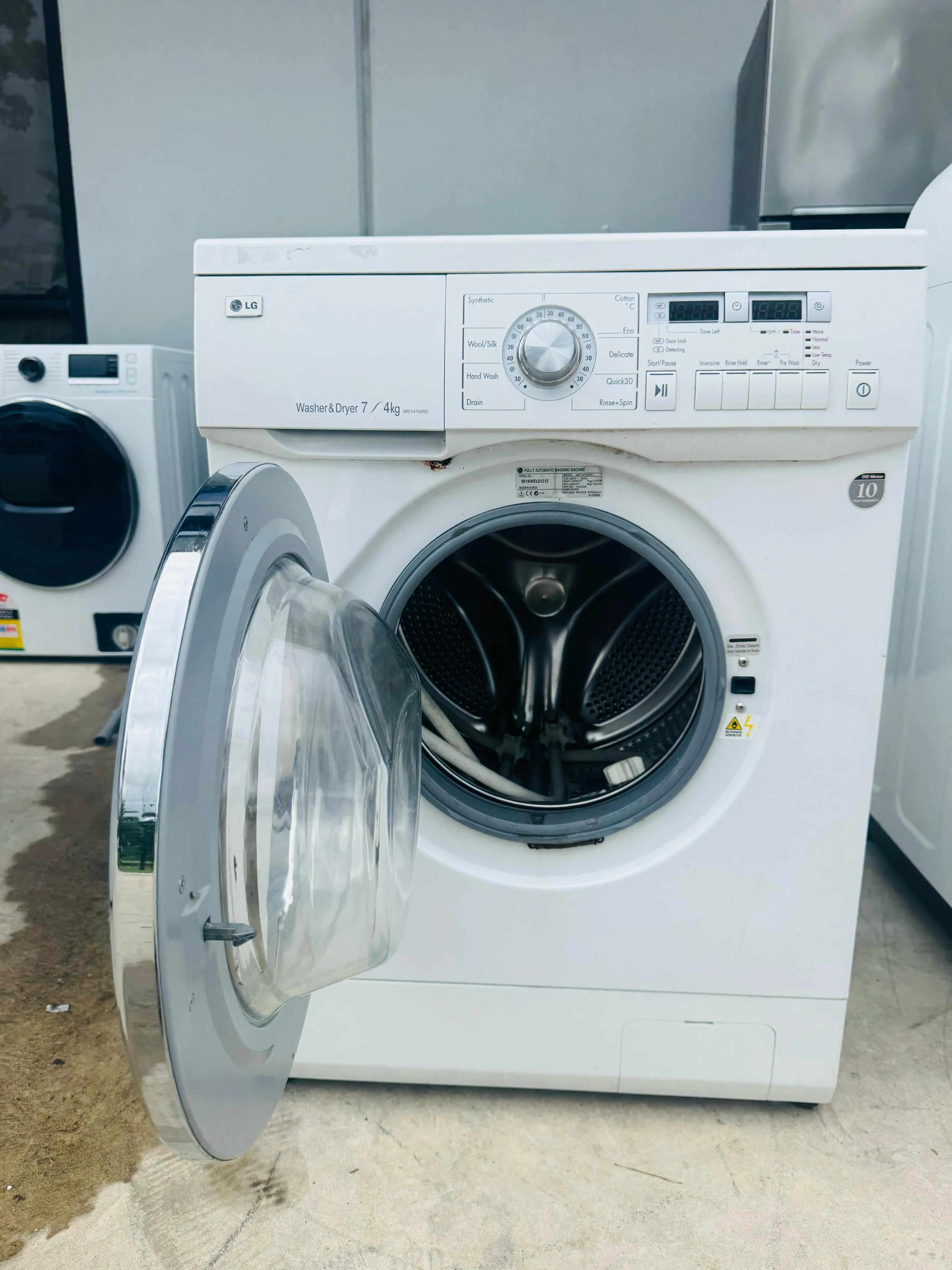 **LG 7KGS WASHER & 4 KGS DRYER COMBO**