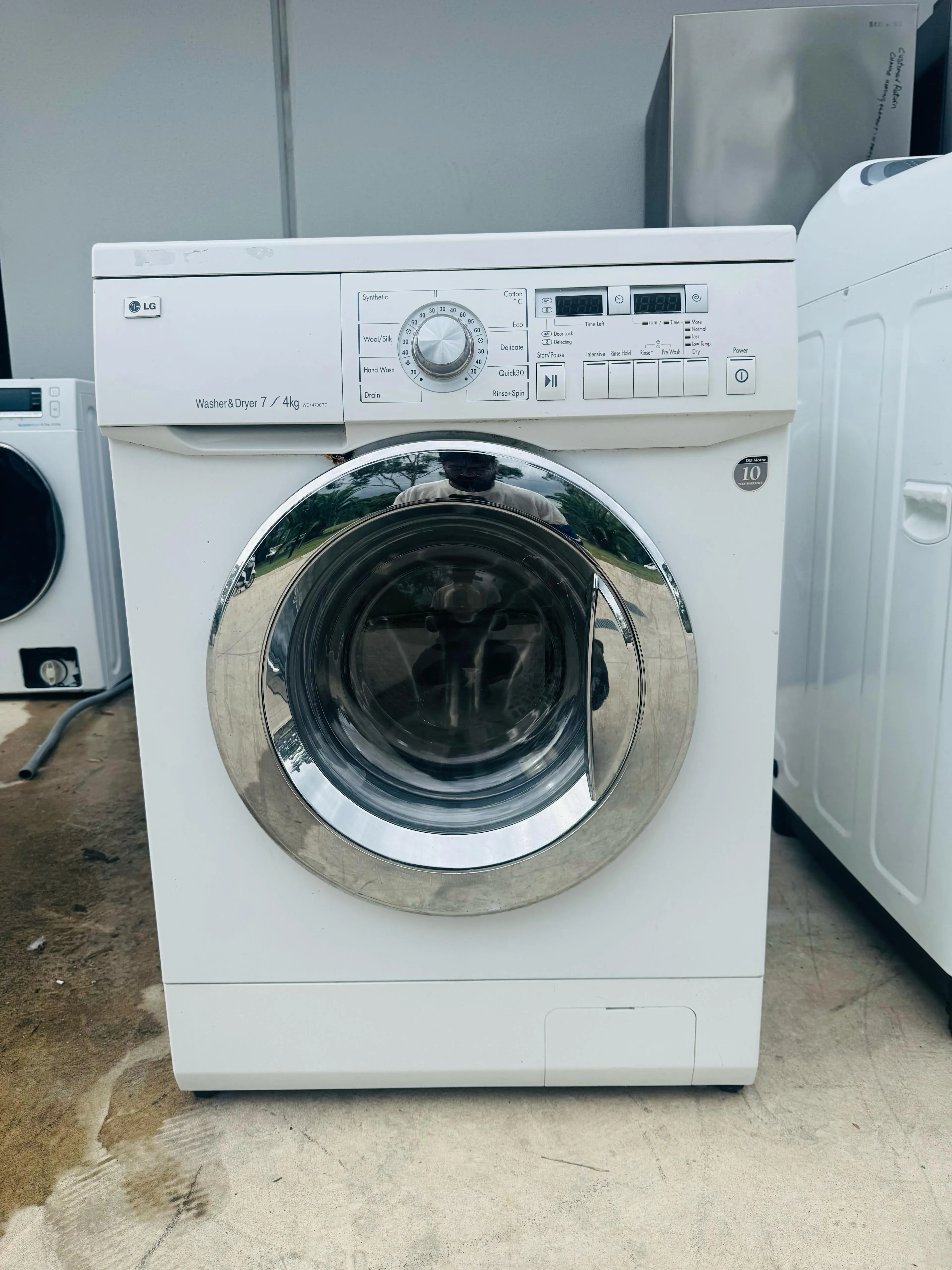 **LG 7KGS WASHER & 4 KGS DRYER COMBO**