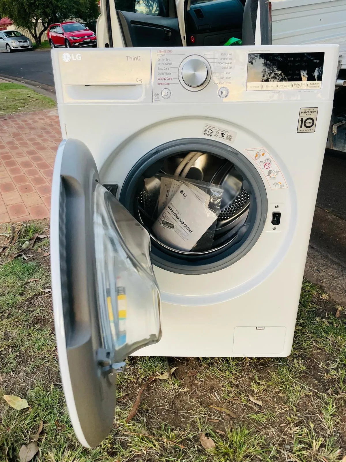 **LG 8 KGS FRONT LOADER WASHING MACHINE**