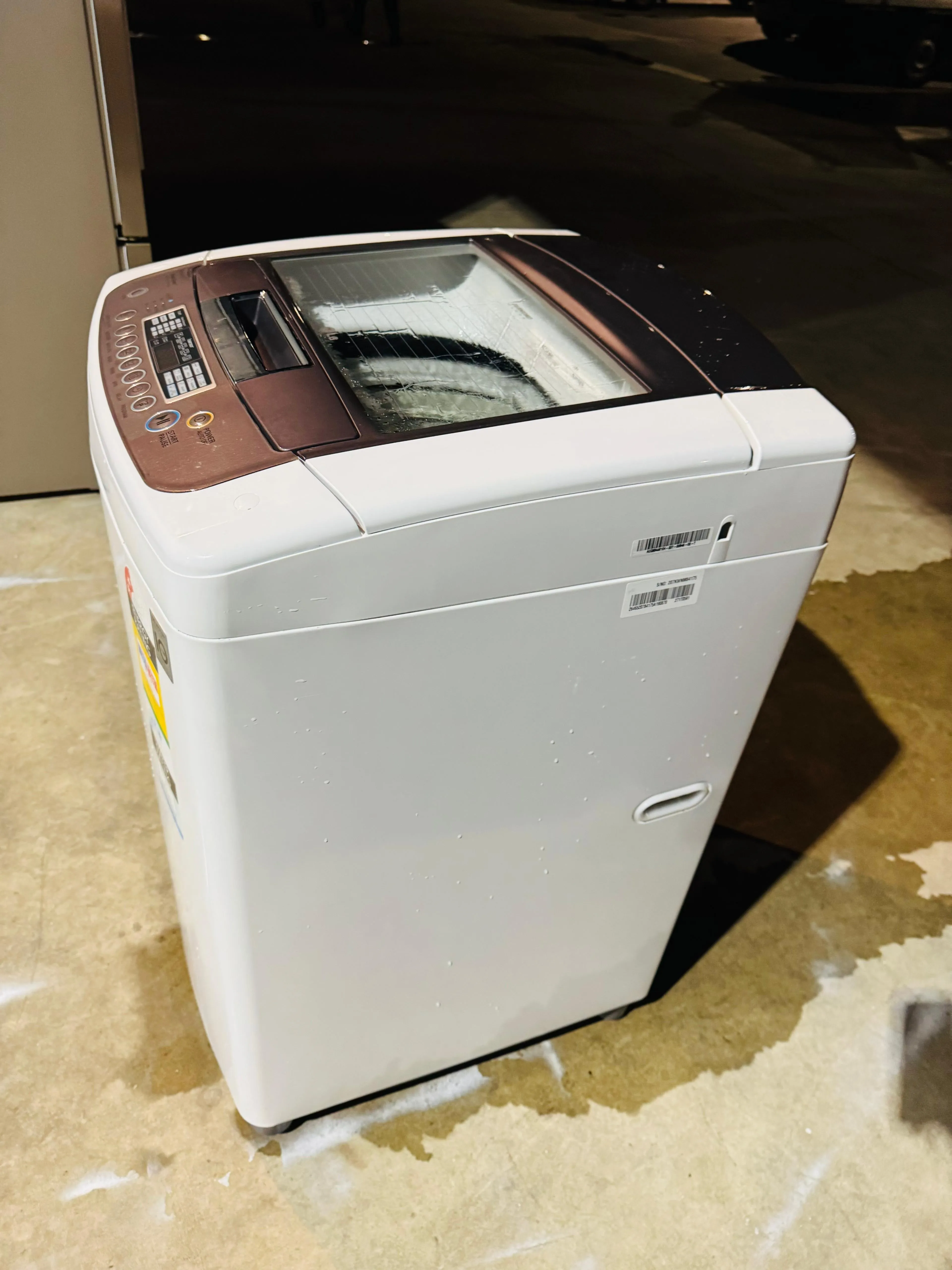 **LG 8 KGS TOP LOADER WASHING MACHINE**