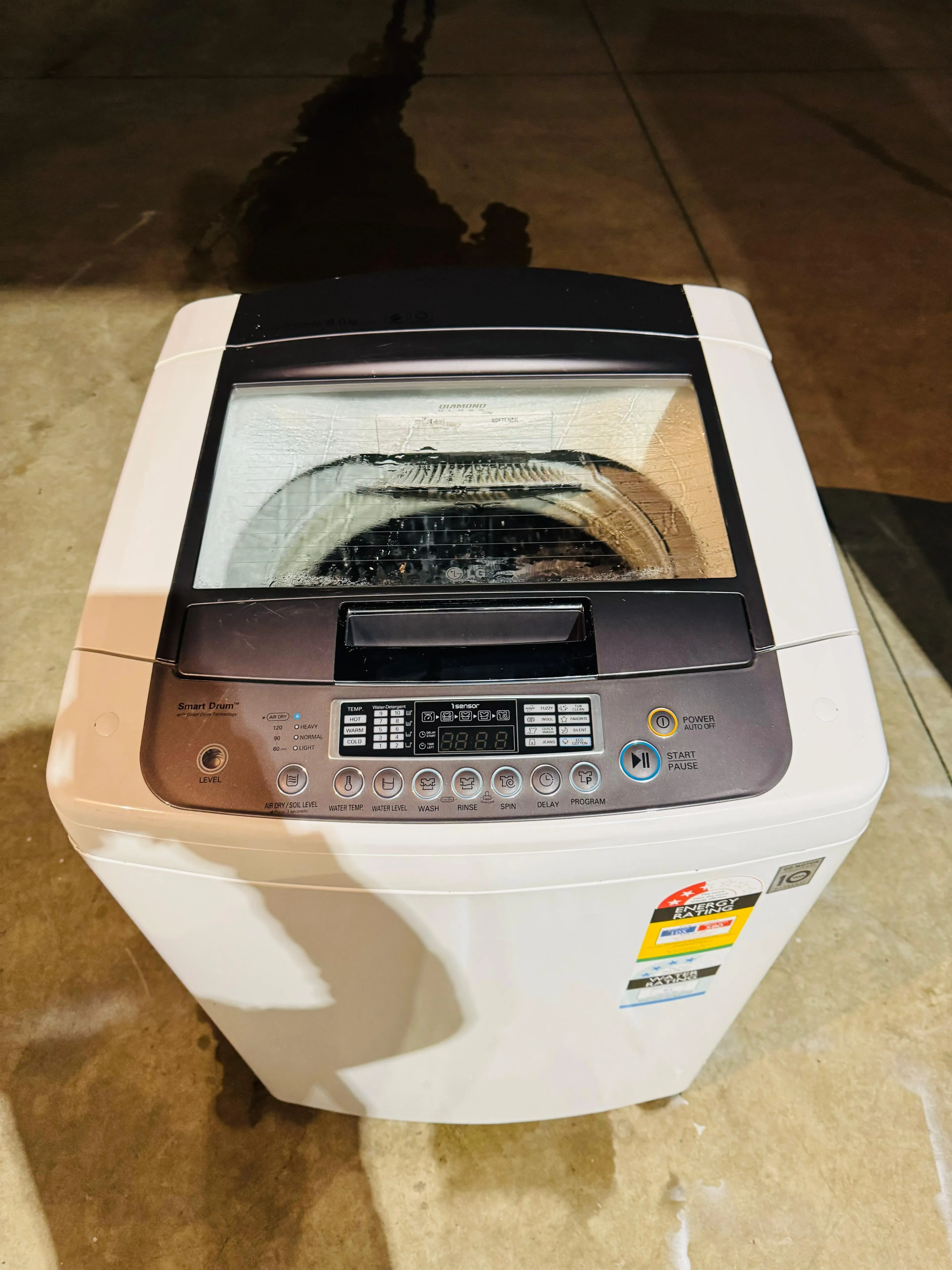 **LG 8 KGS TOP LOADER WASHING MACHINE**