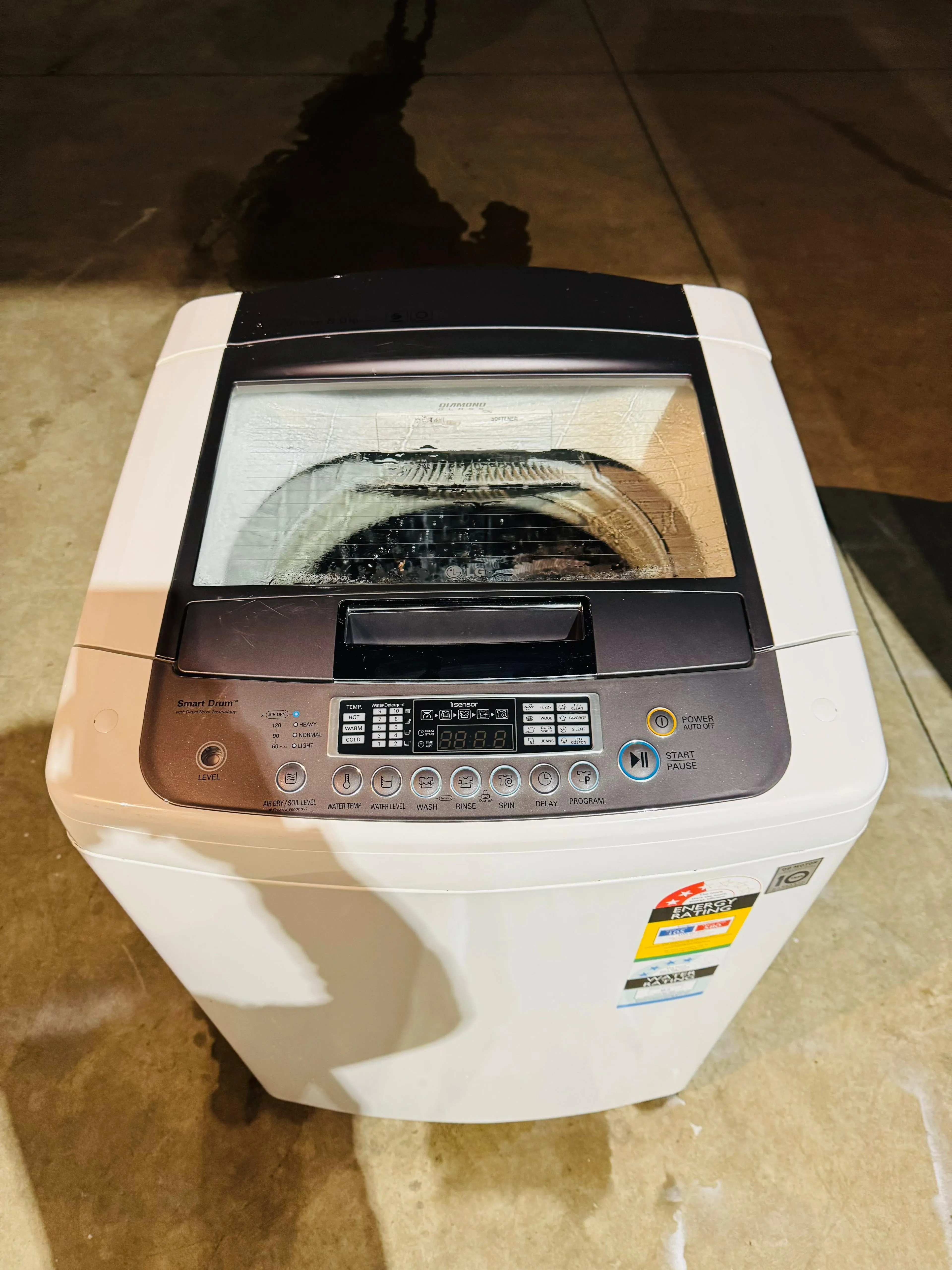 **LG 8 KGS TOP LOADER WASHING MACHINE**