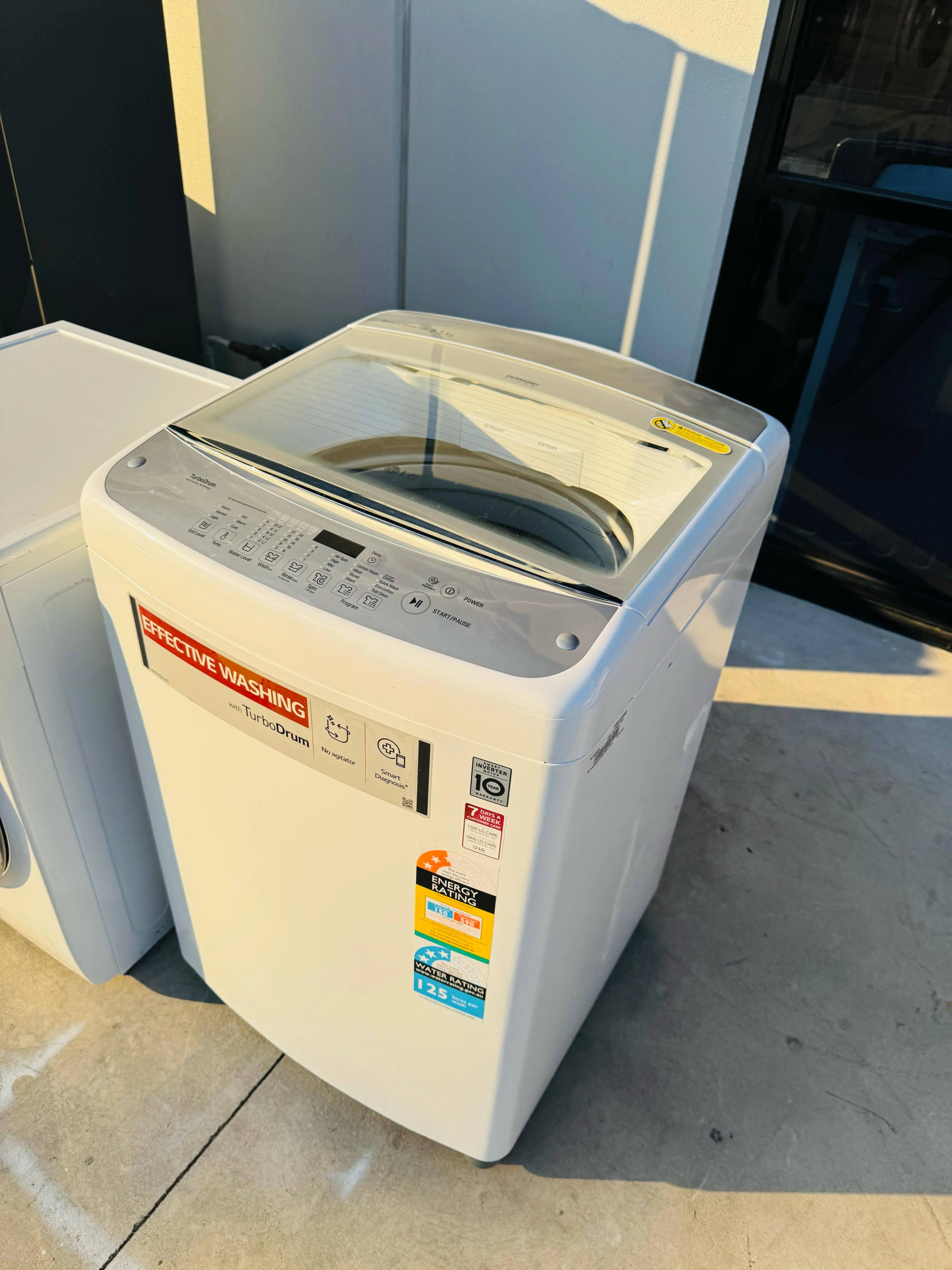 *LG 8.5 KGS TOP LOADER WASHING MACHINE** FREE DELIVERY