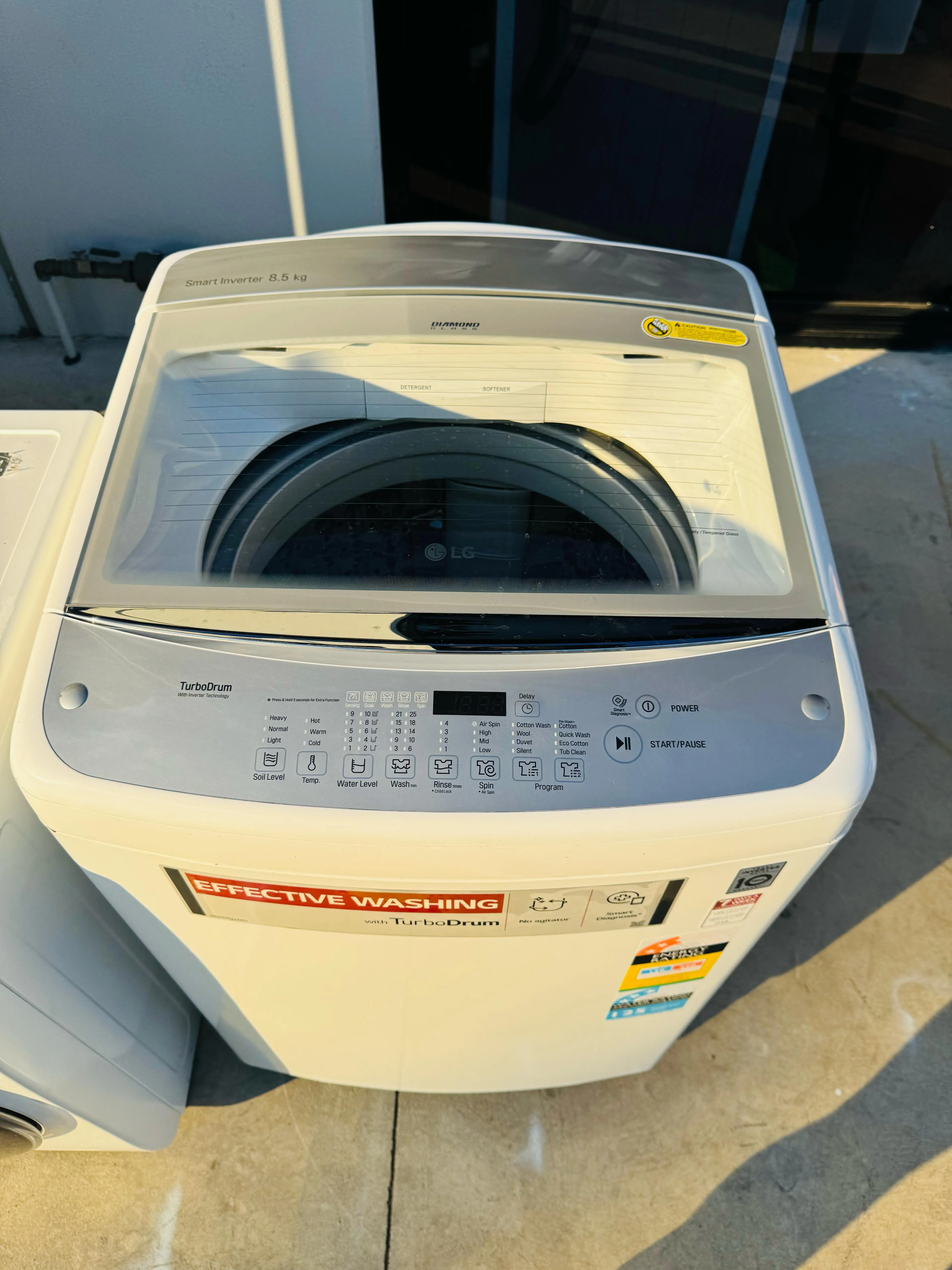 *LG 8.5 KGS TOP LOADER WASHING MACHINE** FREE DELIVERY