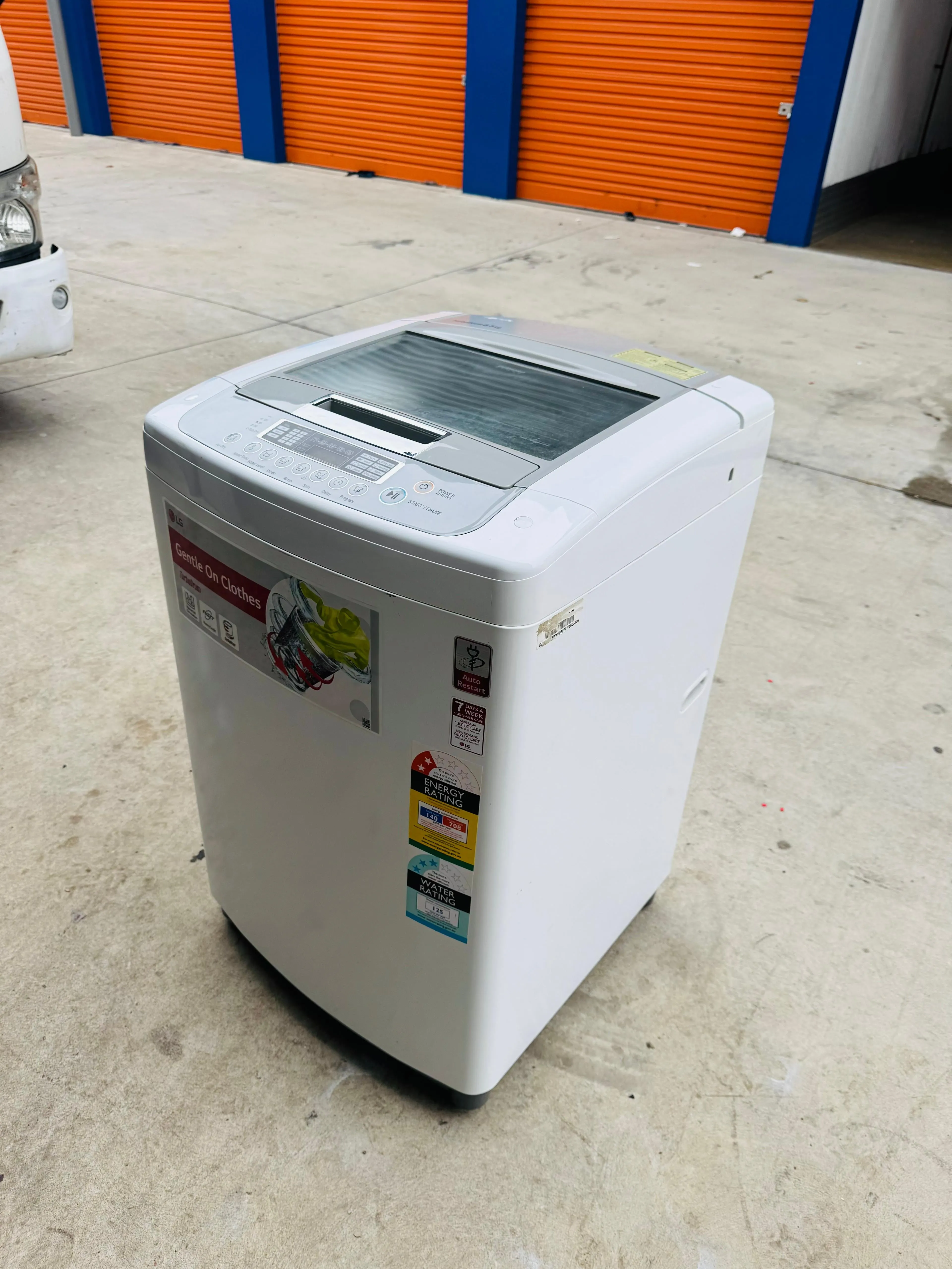 **LG 8.5 KGS TOP LOADER WASHING MACHINE**