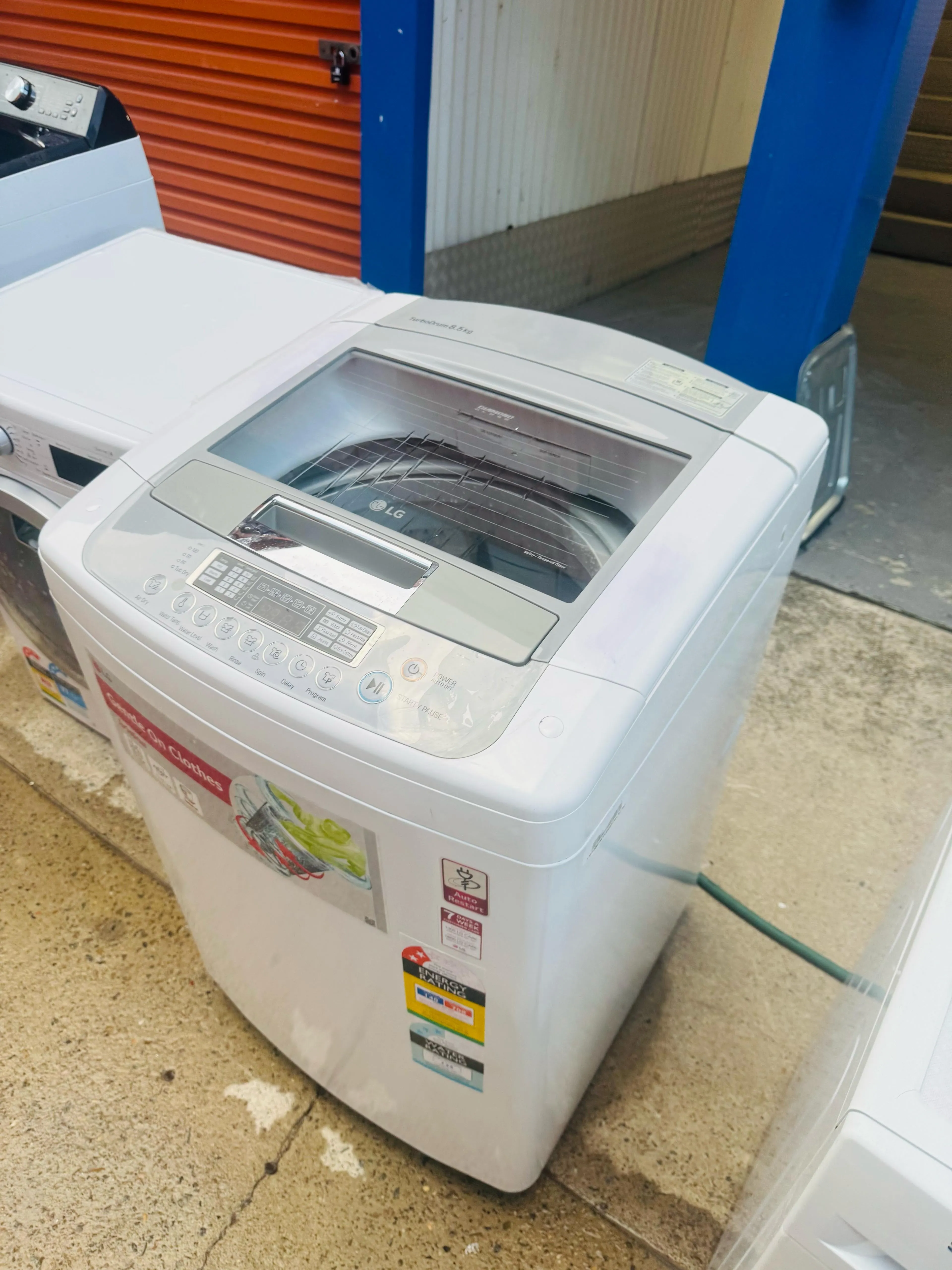 **LG 8.5 KGS TOP LOADER WASHING MACHINE**