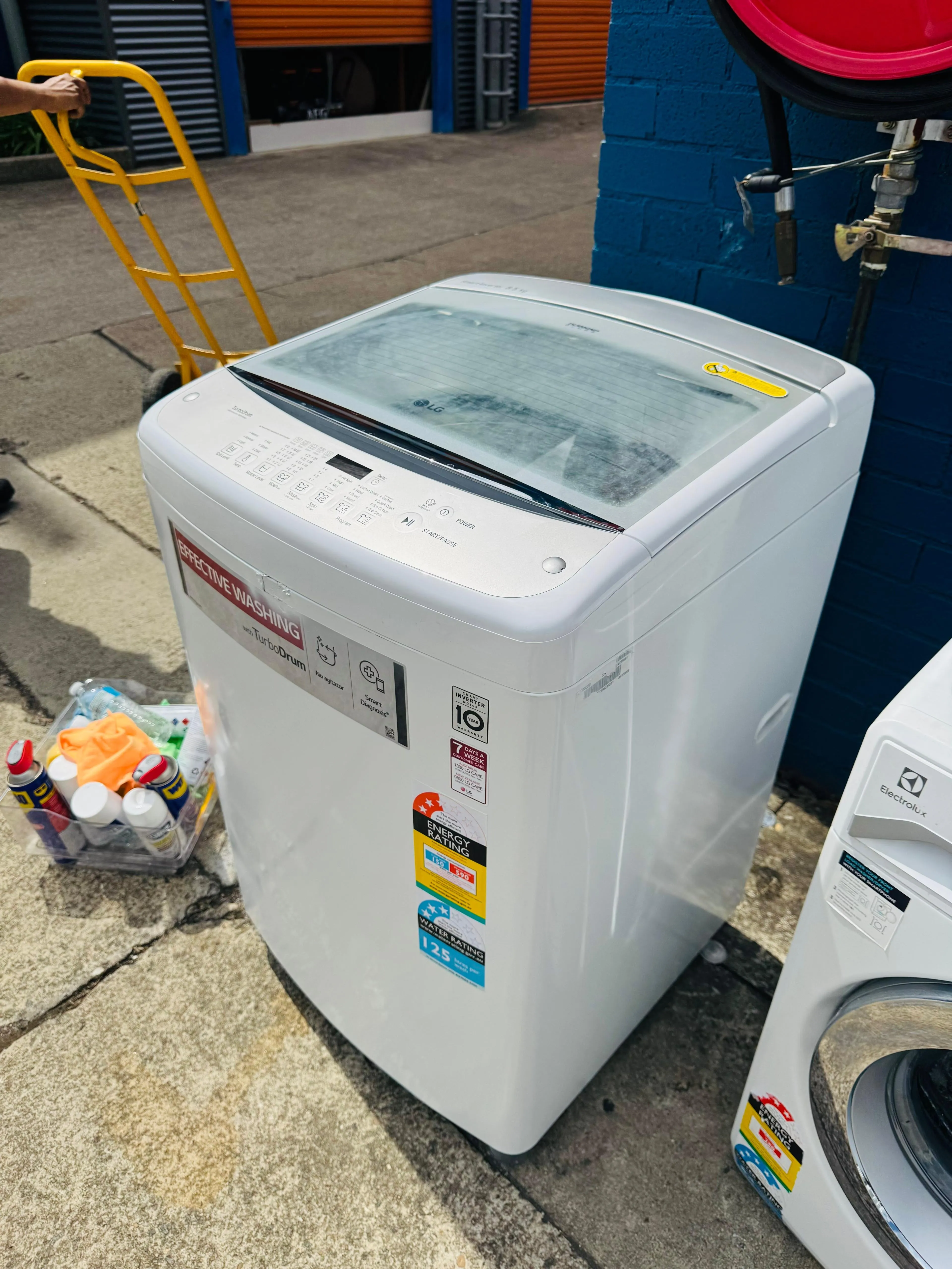 **LG 8.5 KGS TOP LOADER WASHING MACHINE**