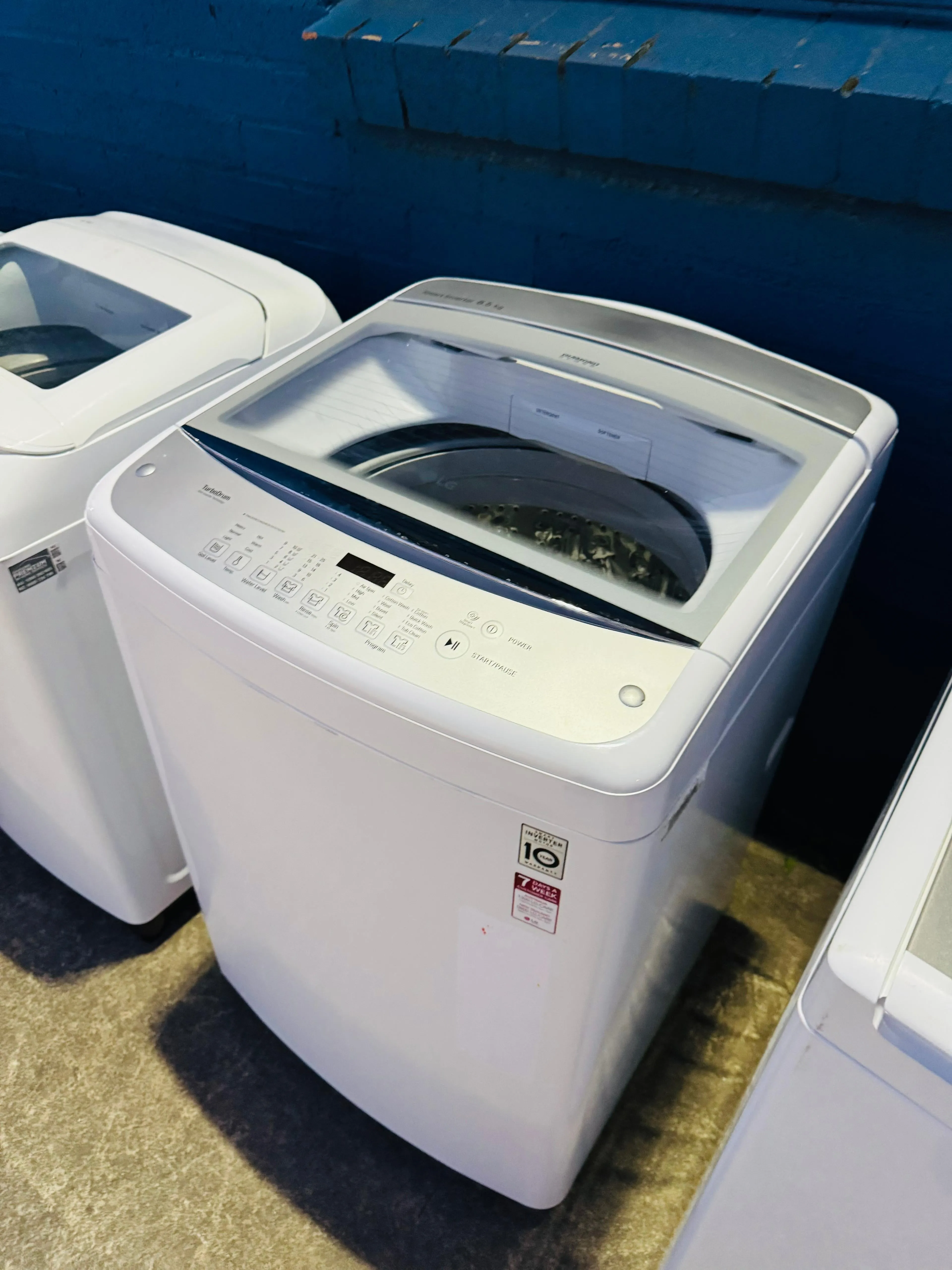 **LG 8.5 KGS TOP LOADER WASHING MACHINE**