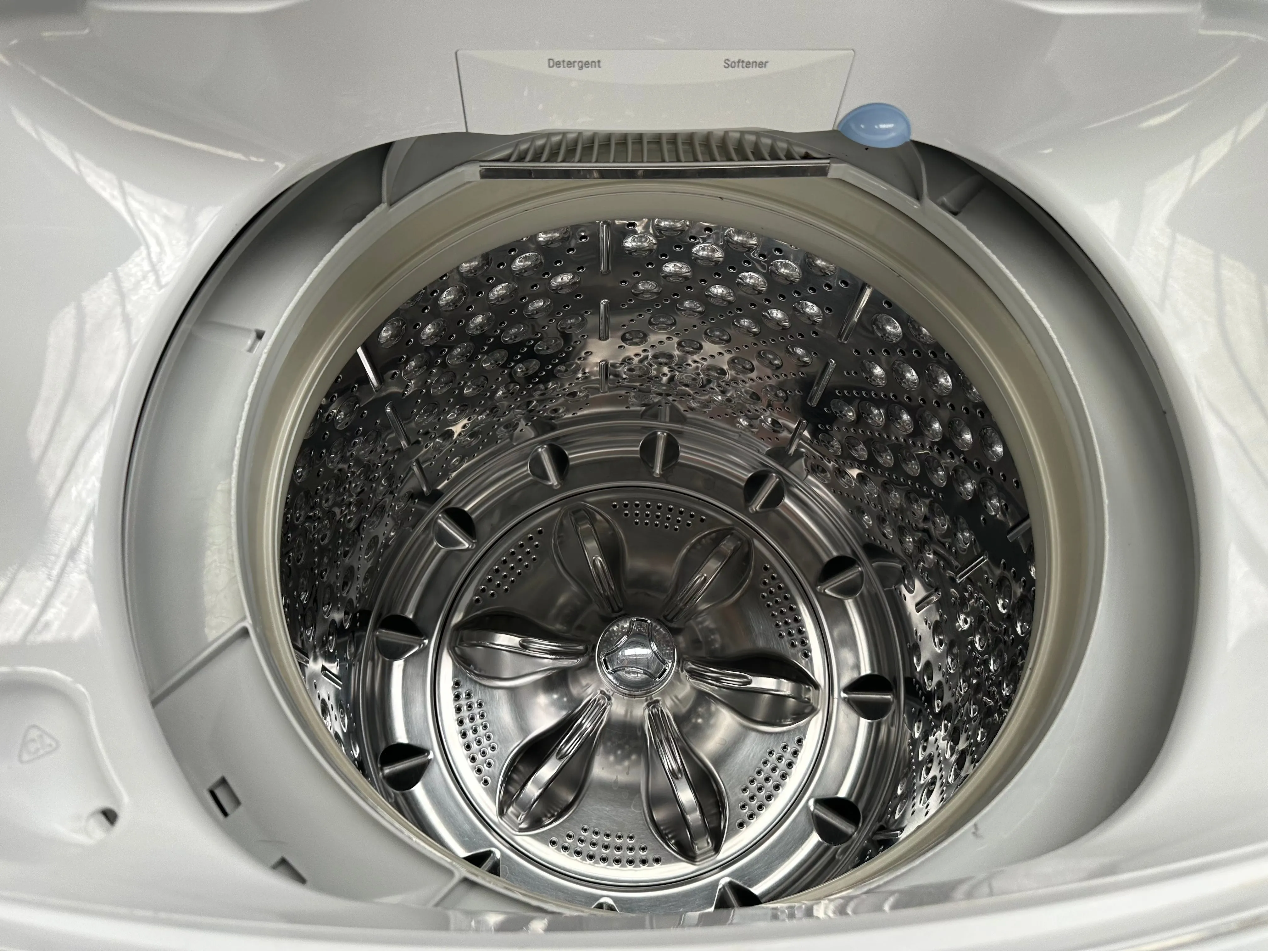 LG 8.5kg Direct Drive Top Loader [Refurbished]