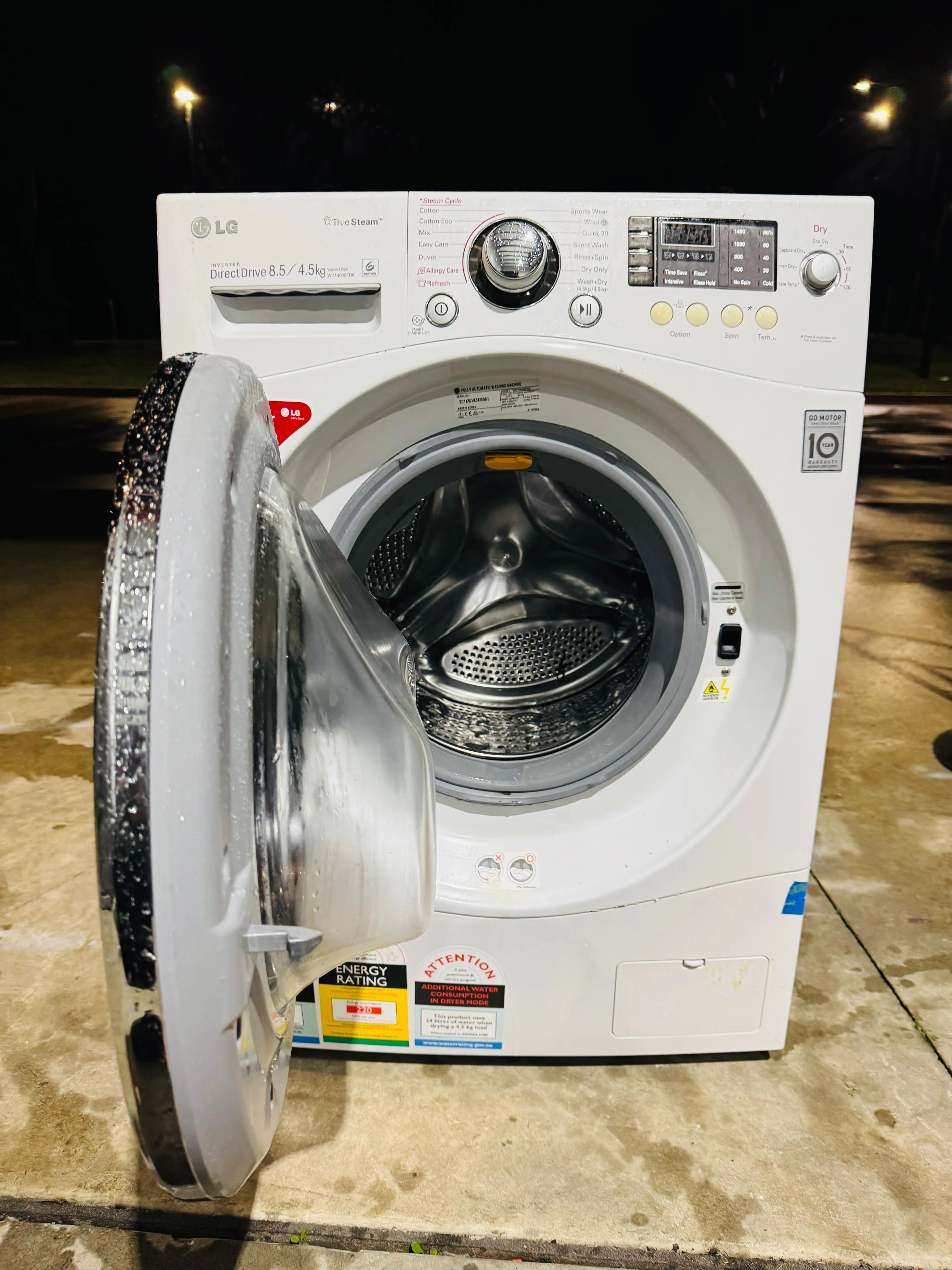 **LG 8.5KGS FRONT LOADER WASHING MACHINE**