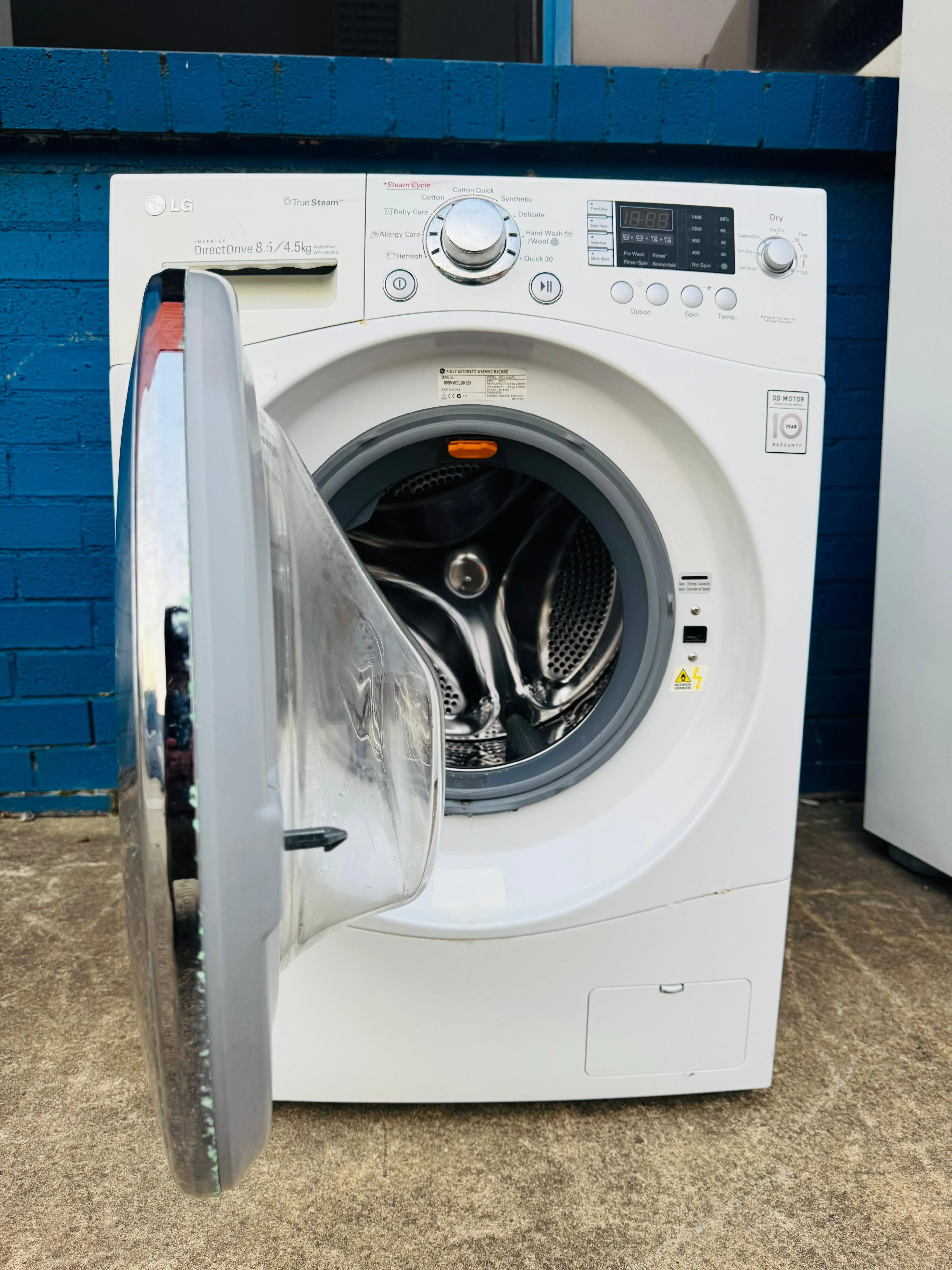 **LG 8.5KGS FRONT LOADER WASHING MACHINE**