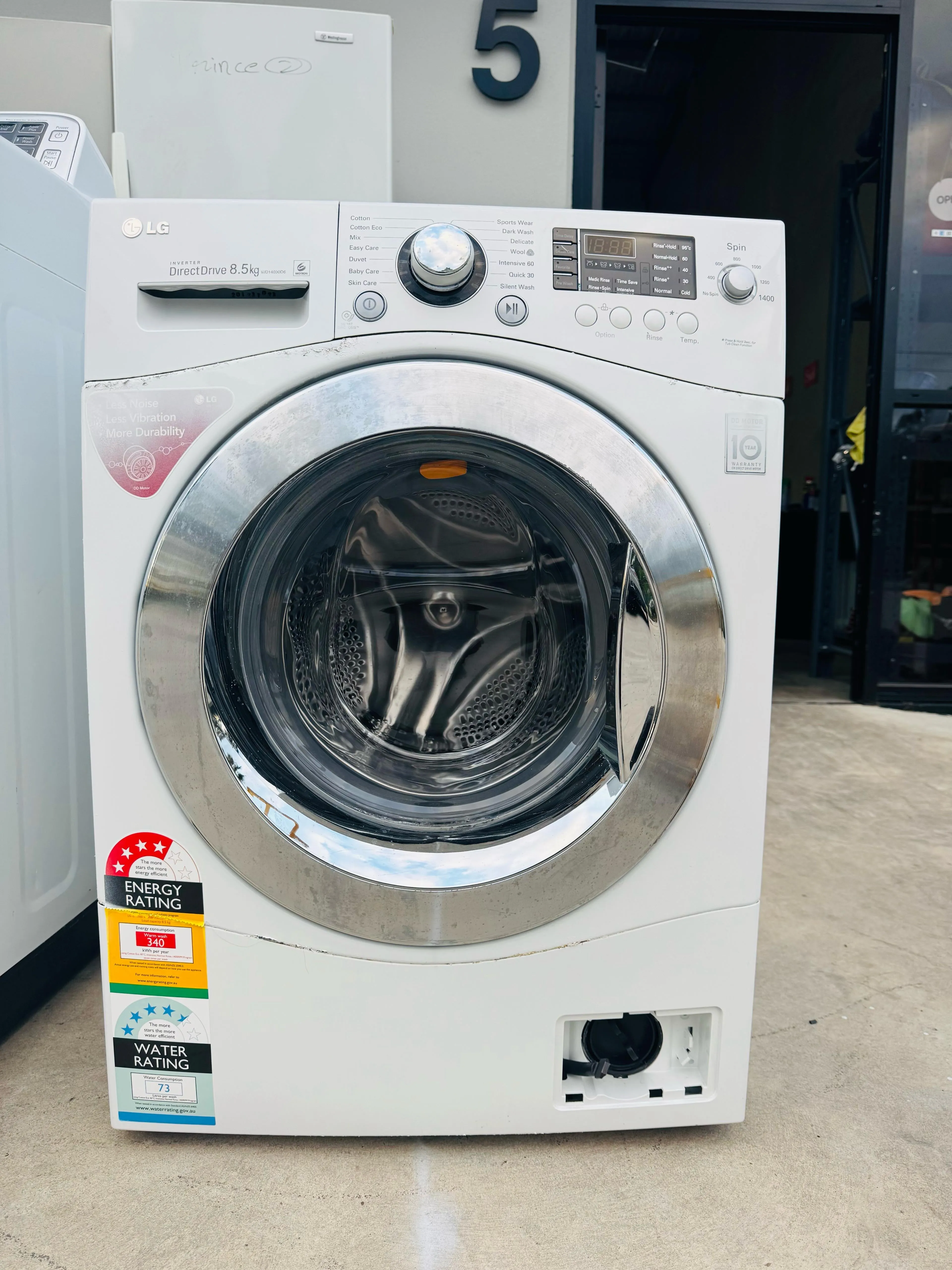 **LG 8.5KGS FRONT LOADER WASHING MACHINE**