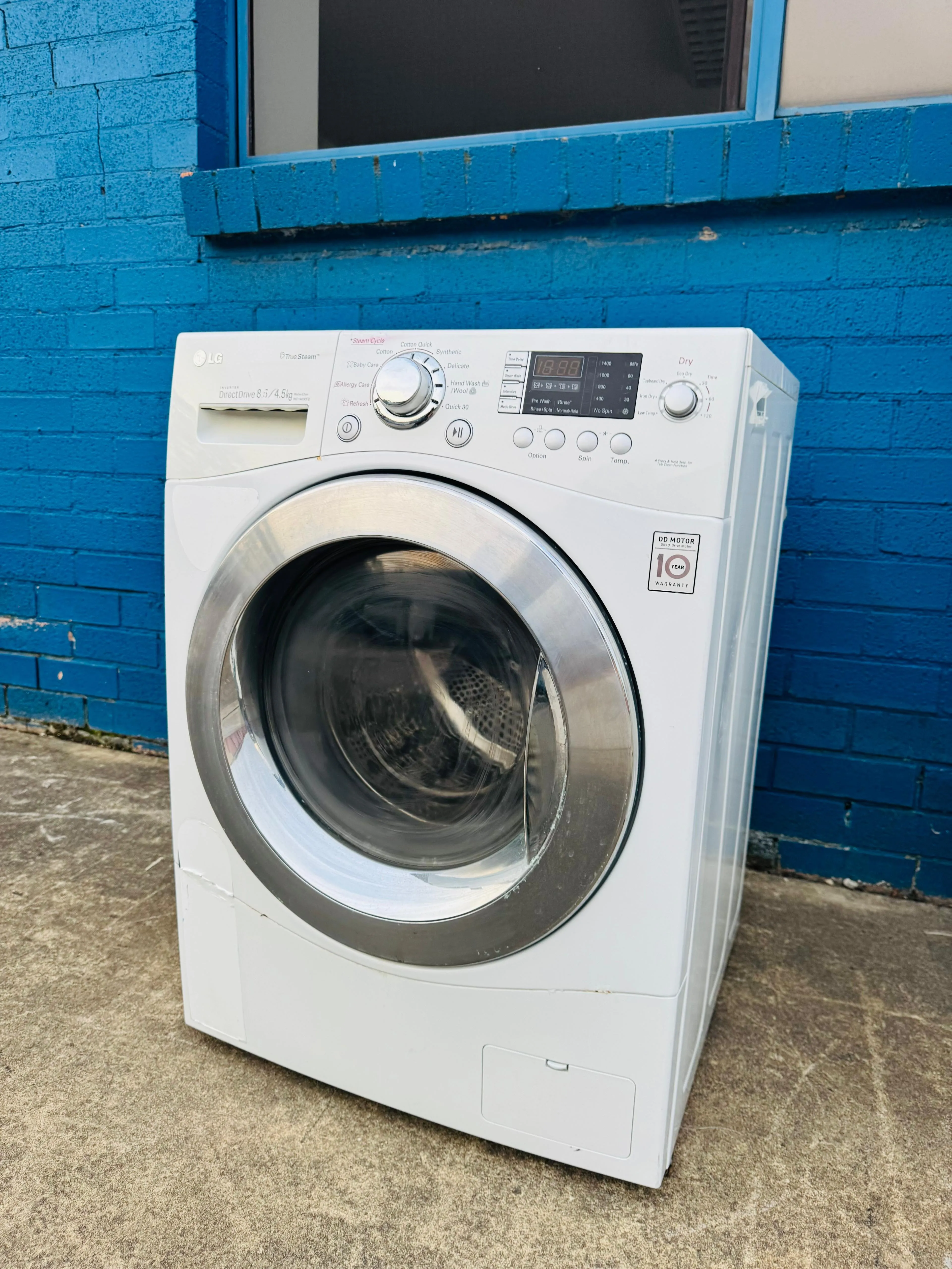 **LG 8.5KGS FRONT LOADER WASHING MACHINE**