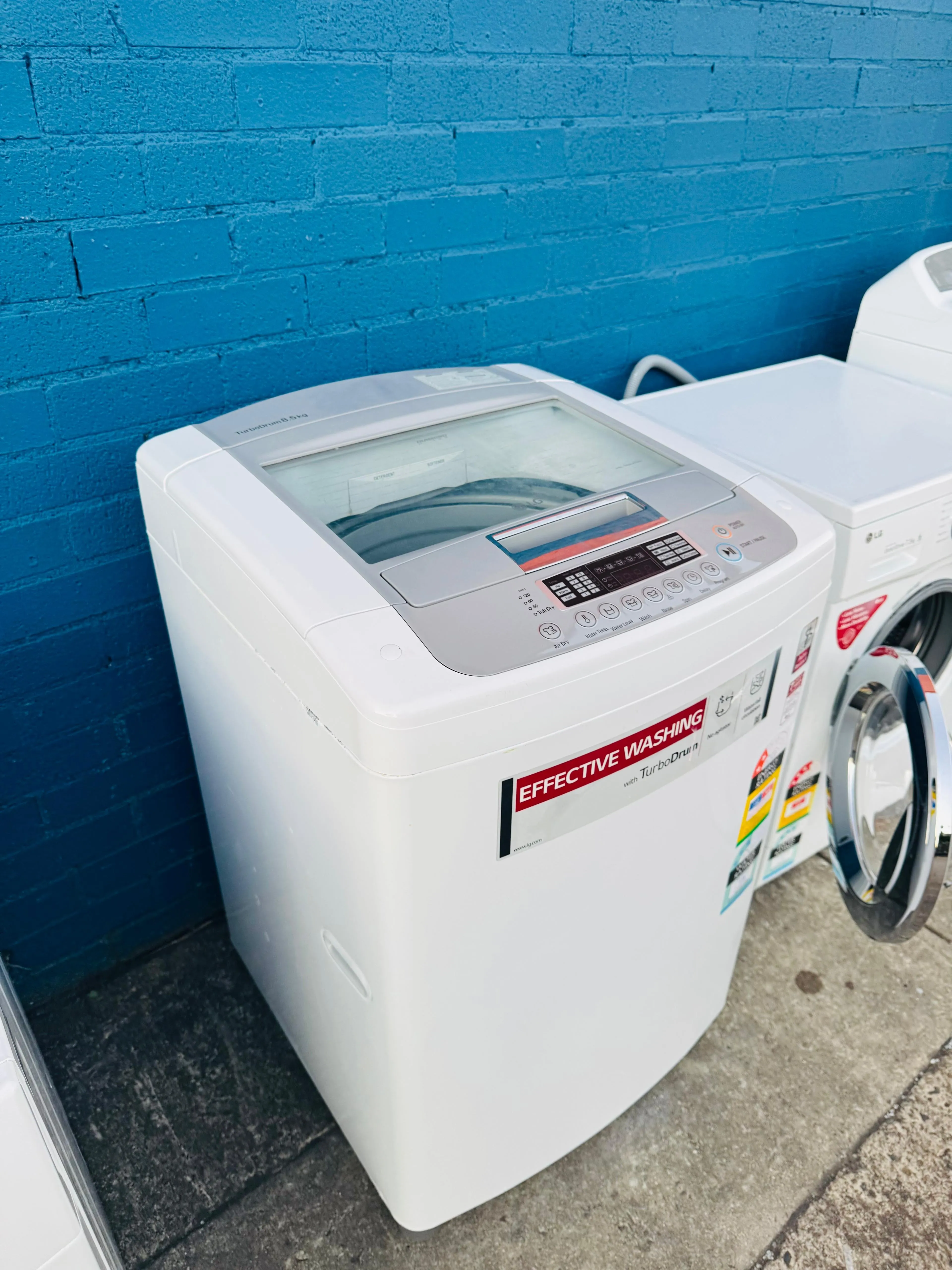 **LG 8.5KGS TOP LOADER WASHING MACHINE**