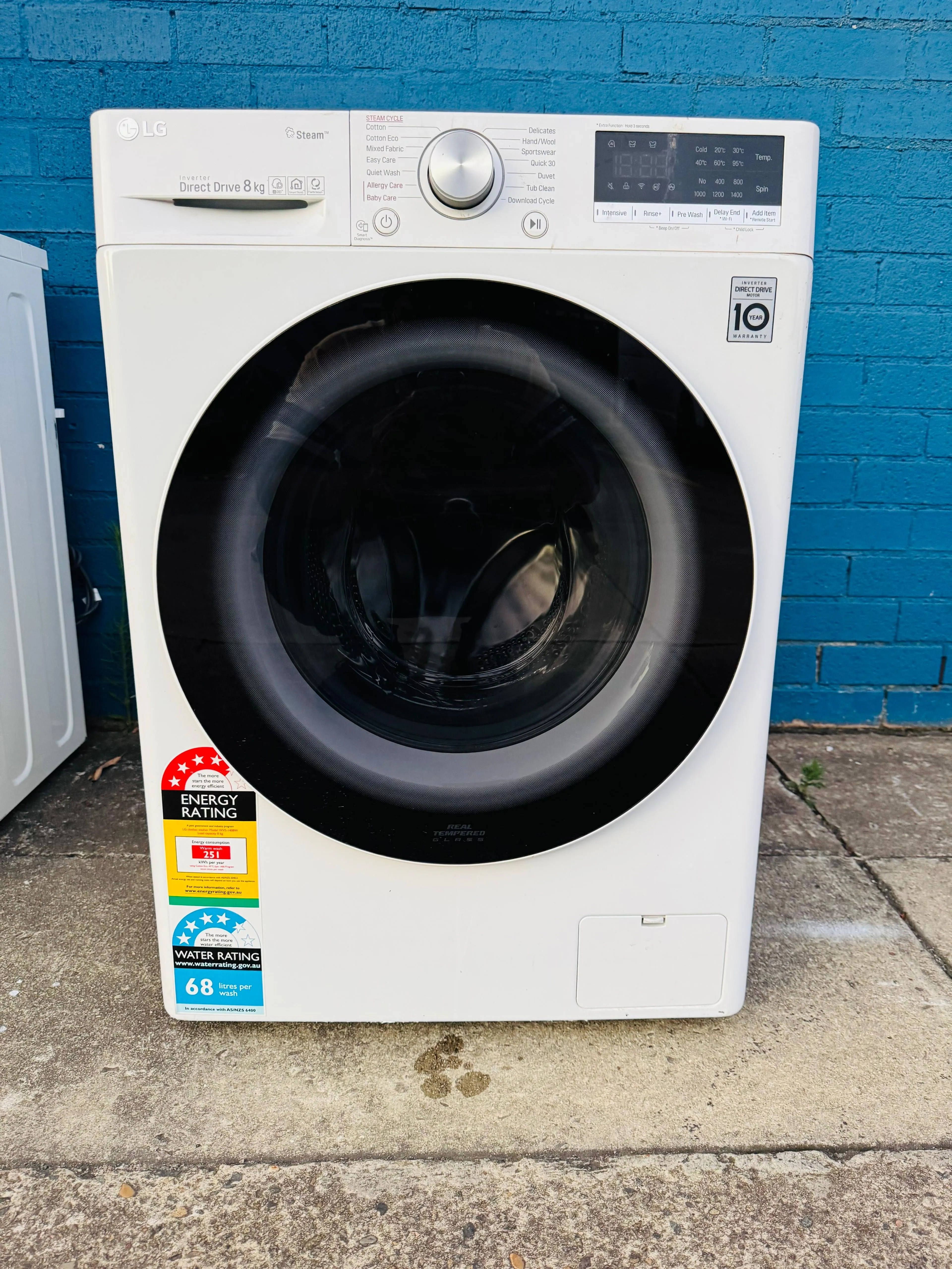 **LG 8KGS FRONT LOADER WASHING MACHINE**