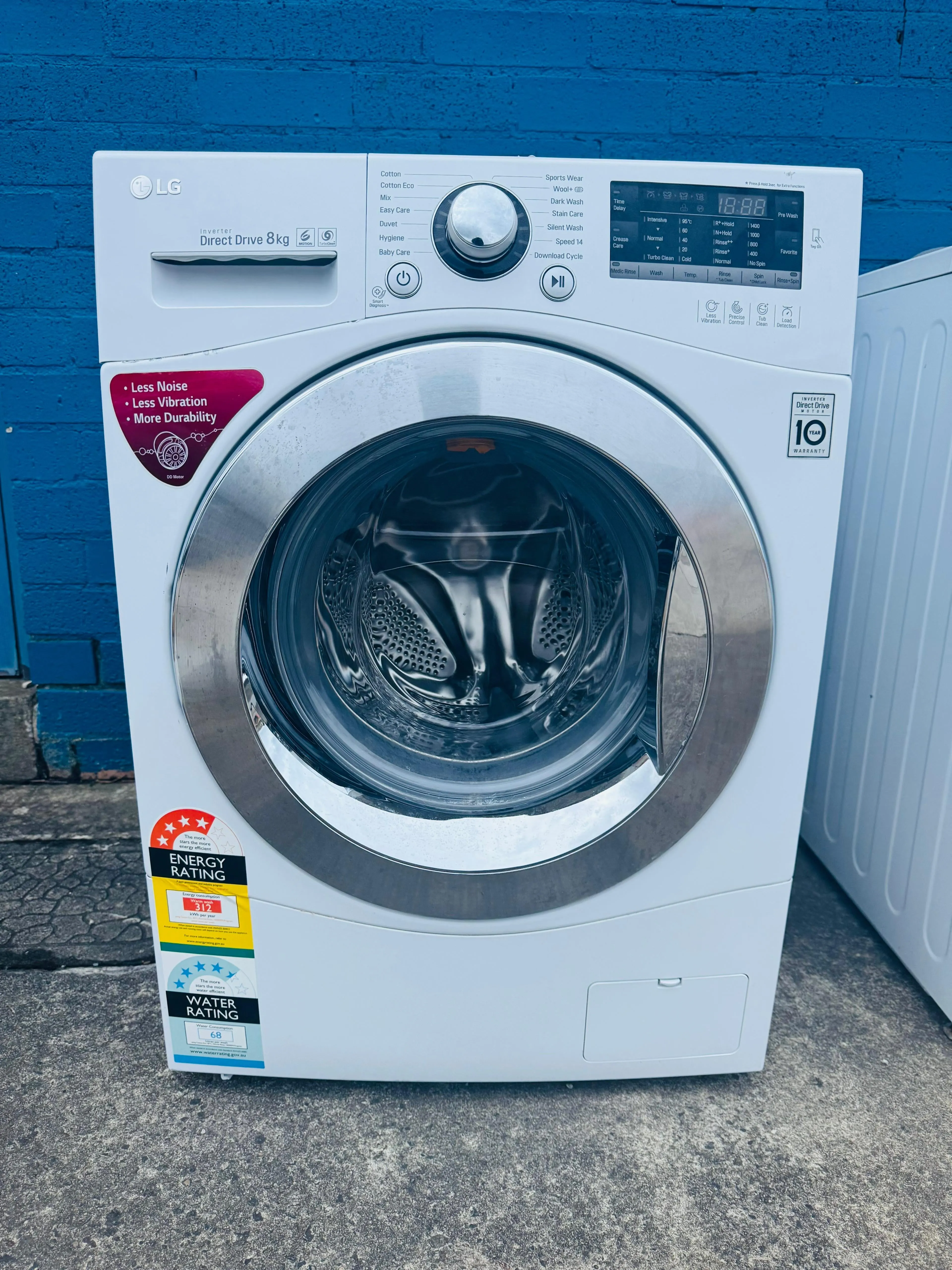 **LG 8KGS FRONT LOADER WASHING MACHINE**