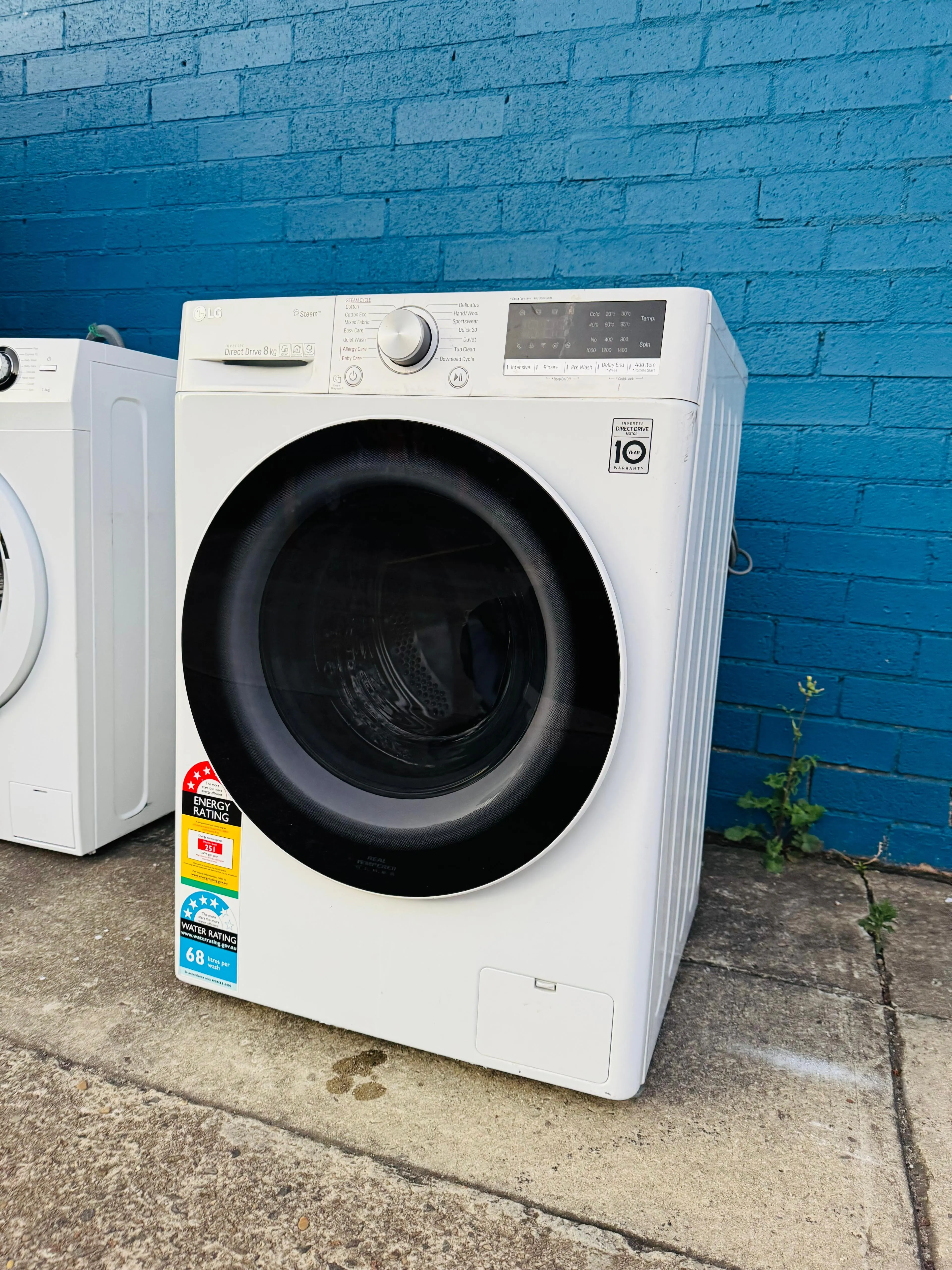 **LG 8KGS FRONT LOADER WASHING MACHINE**