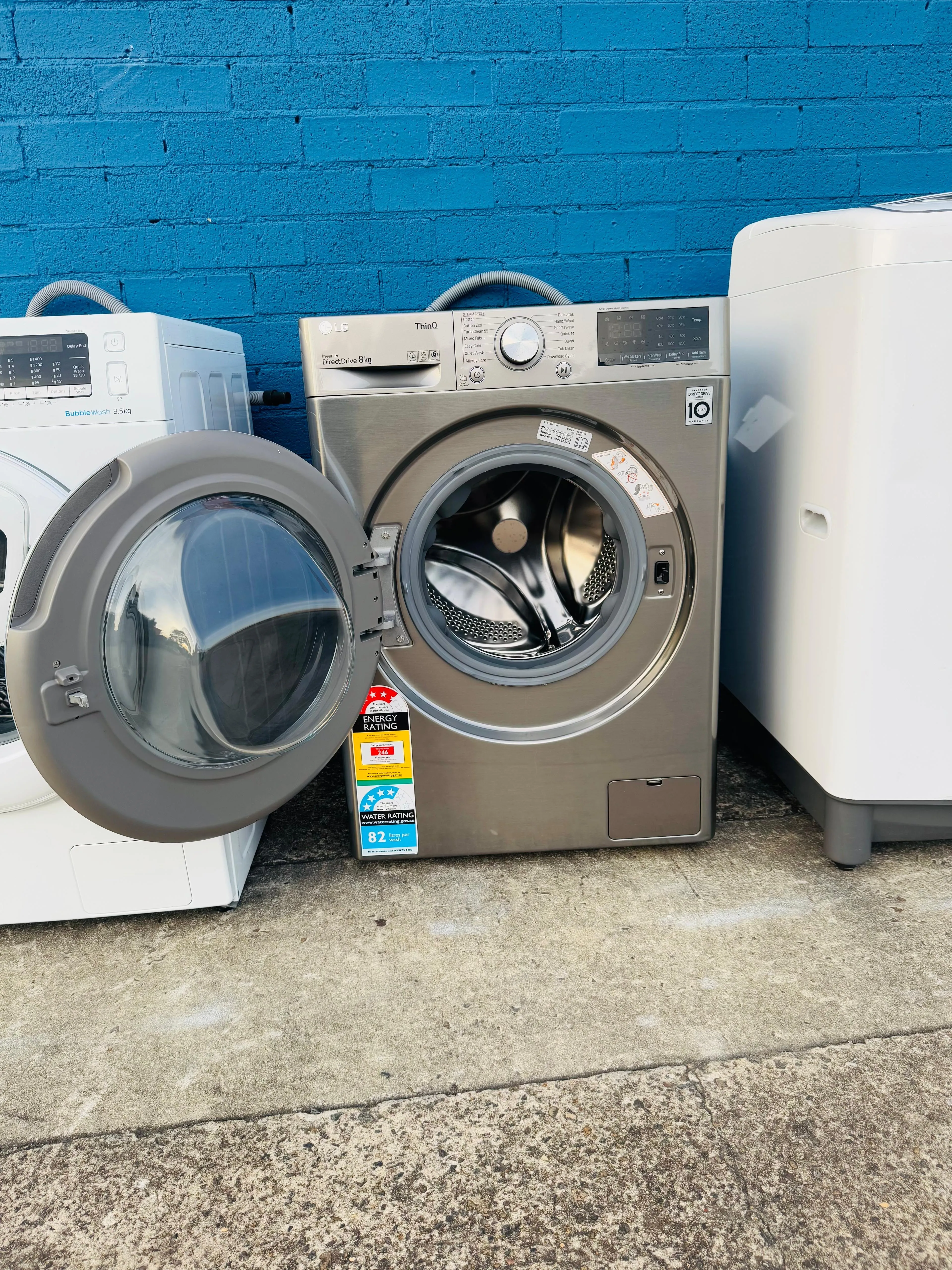 **LG 8KGS FRONT LOADER WASHING MACHINE**