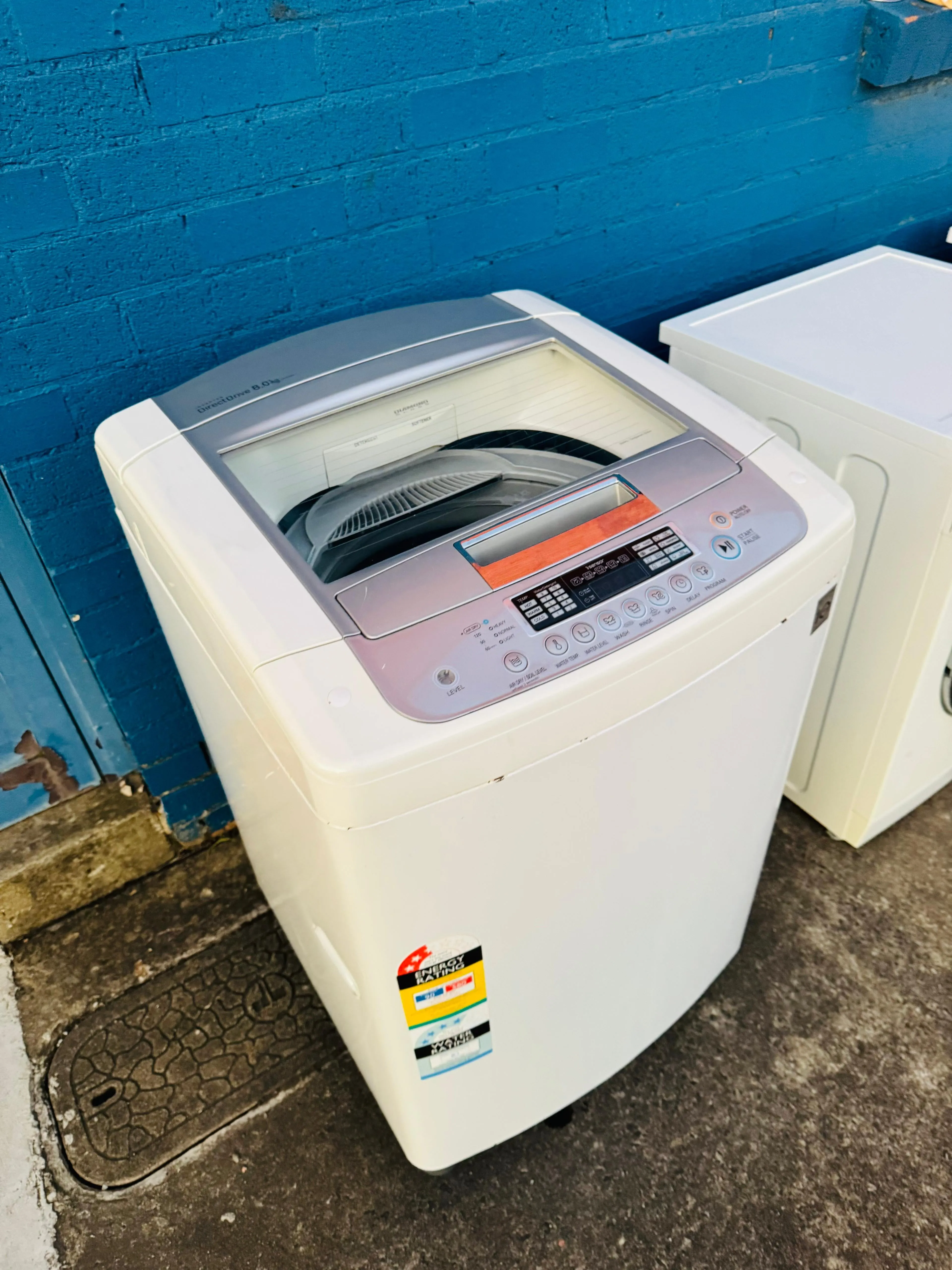 **LG 8KGS TOP LOADER WASHING MACHINE**