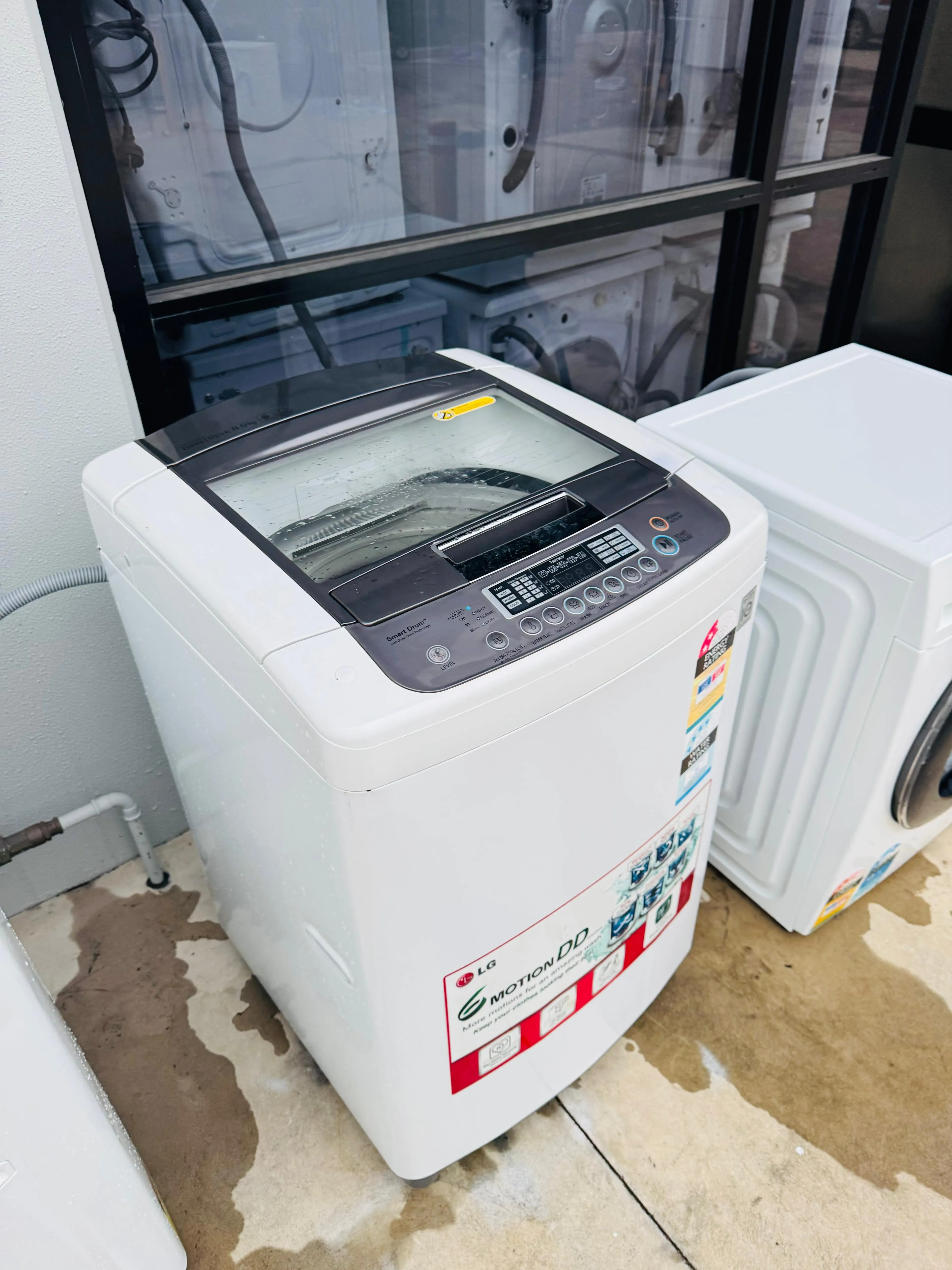 **LG 8KGS TOP LOADER WASHING MACHINE**