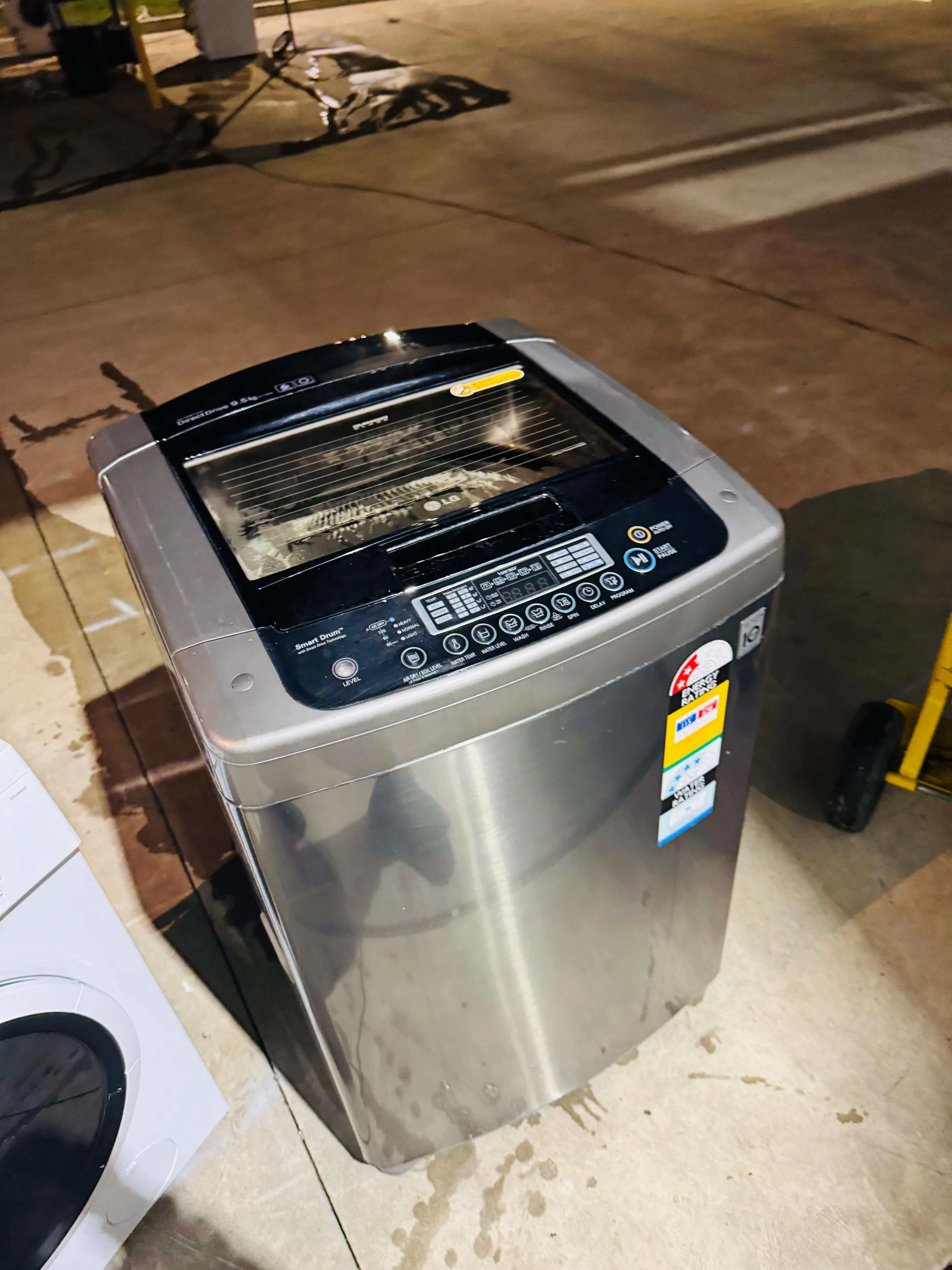 **LG 9.5 KGS TOP LOADER WASHING MACHINE**