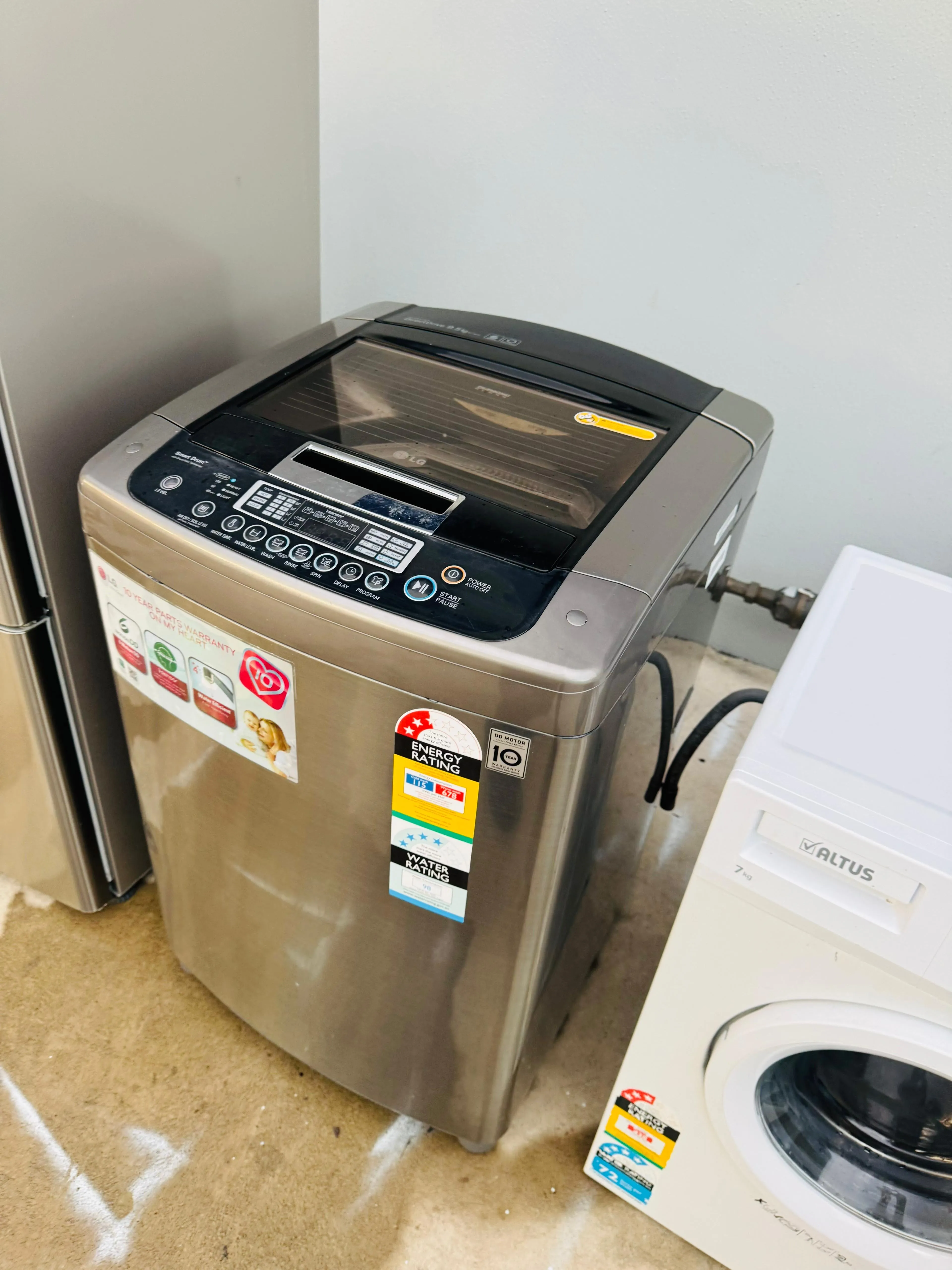 **LG 9.5 KGS TOP LOADER WASHING MACHINE**