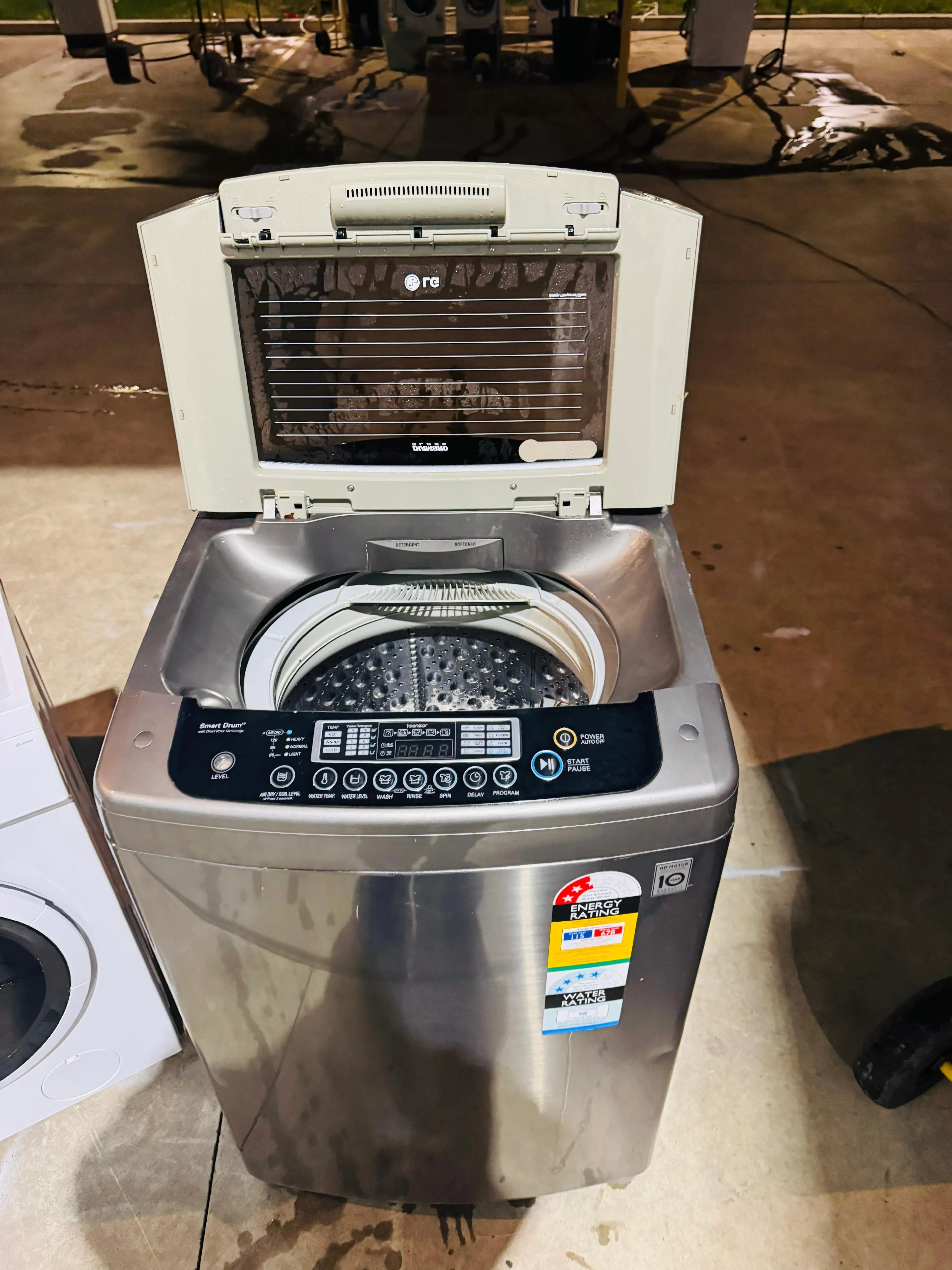 **LG 9.5 KGS TOP LOADER WASHING MACHINE**