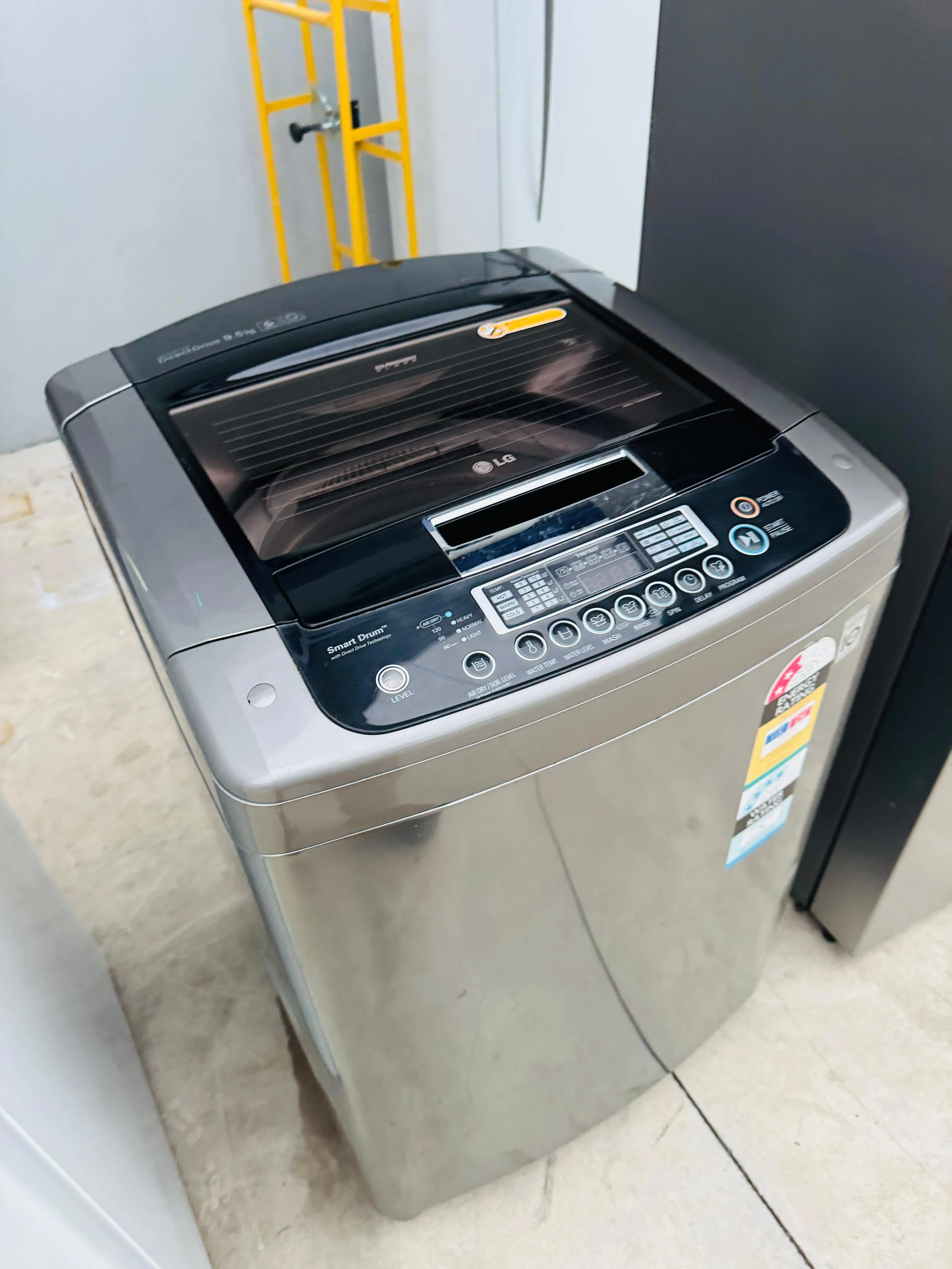 **LG 9.5KGS TOP LOADER WASHING MACHINE**