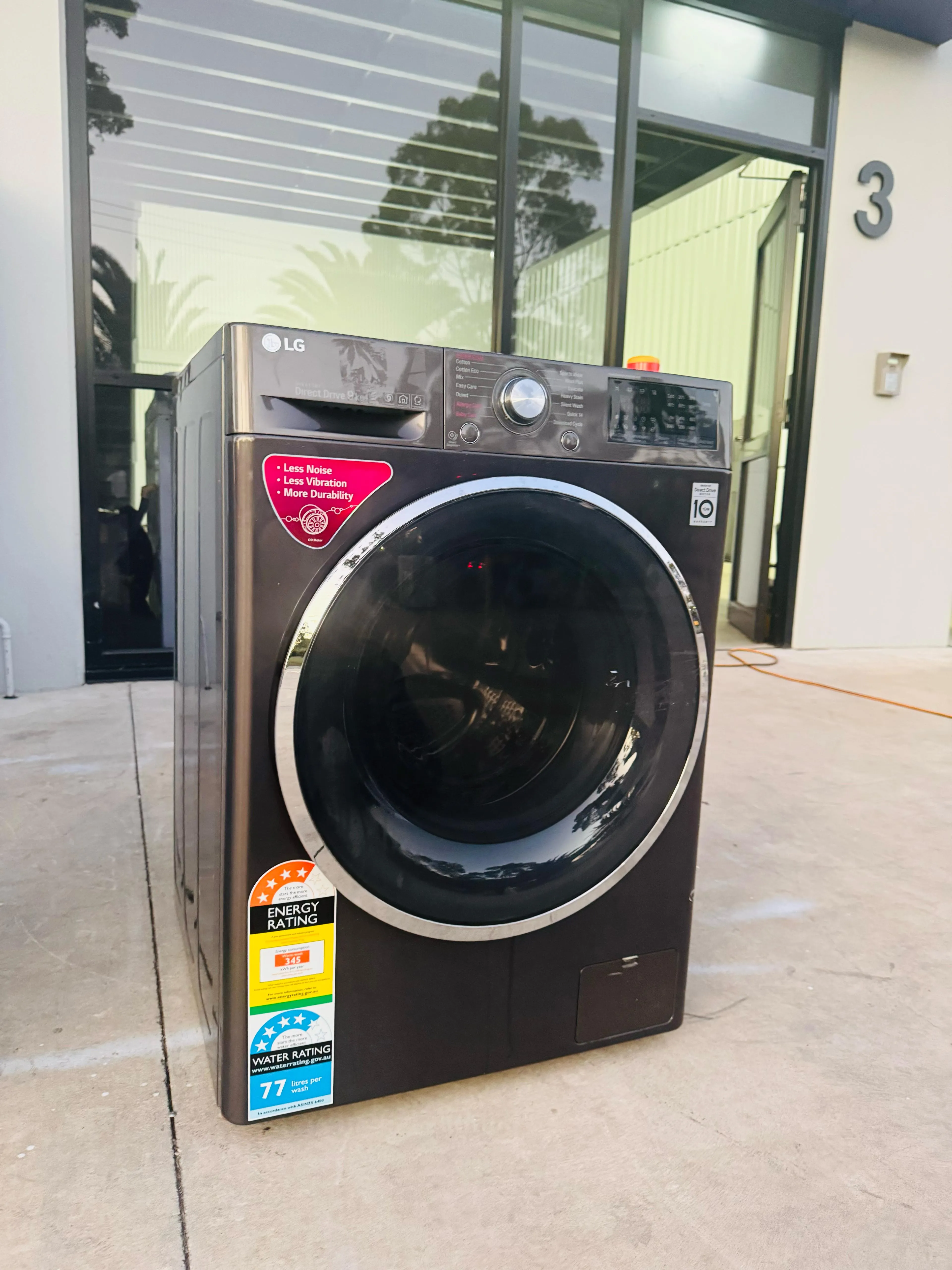 *LG 9KGS FRONT LOADER WASHING MACHINE** FREE DELIVERY