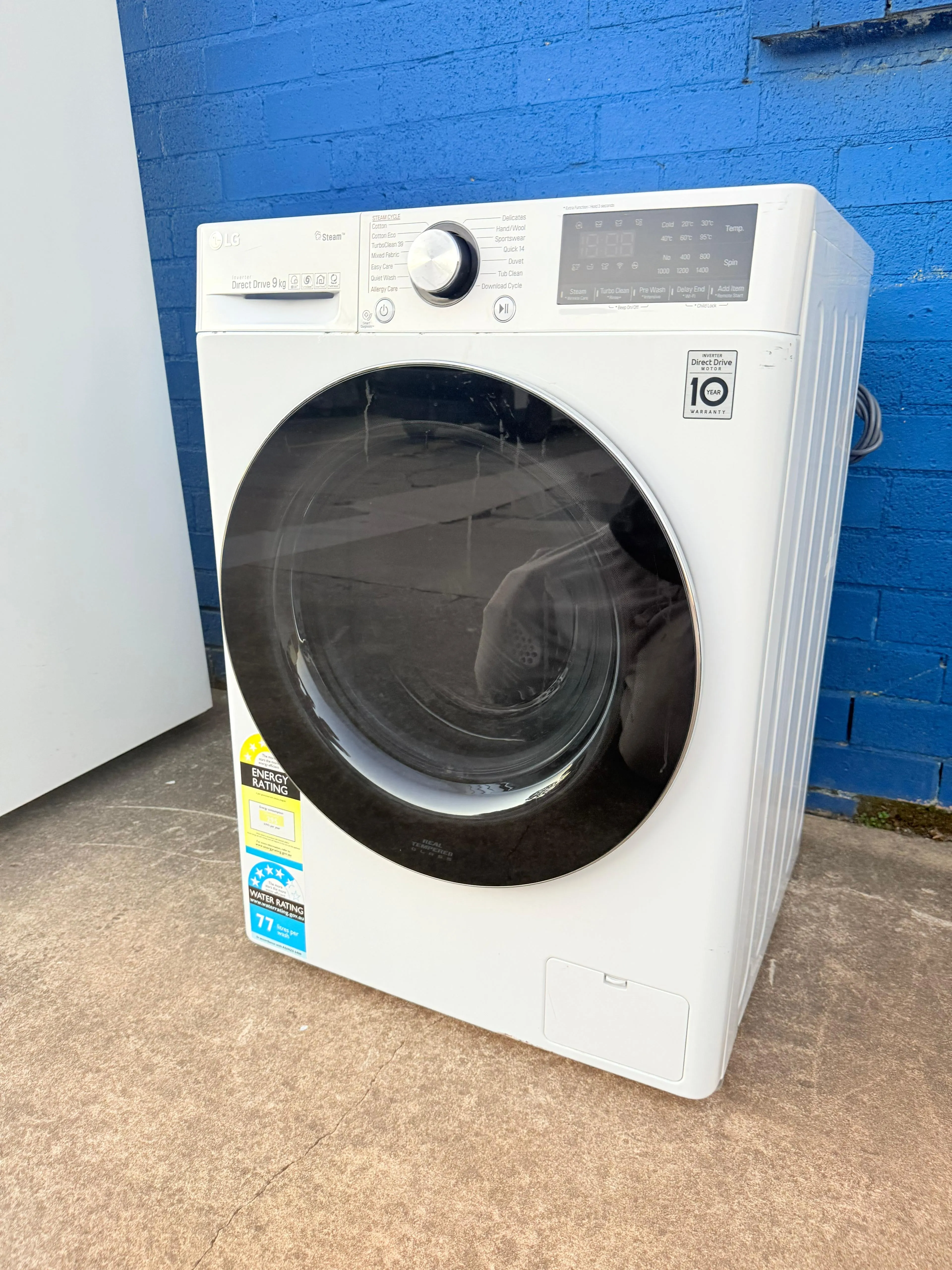 **LG 9KGS FRONT LOADER WASHING MACHINE**