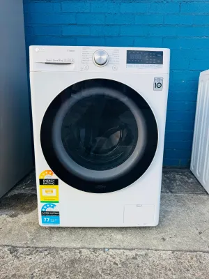 **LG 9KGS FRONT LOADER WASHING MACHINE**
