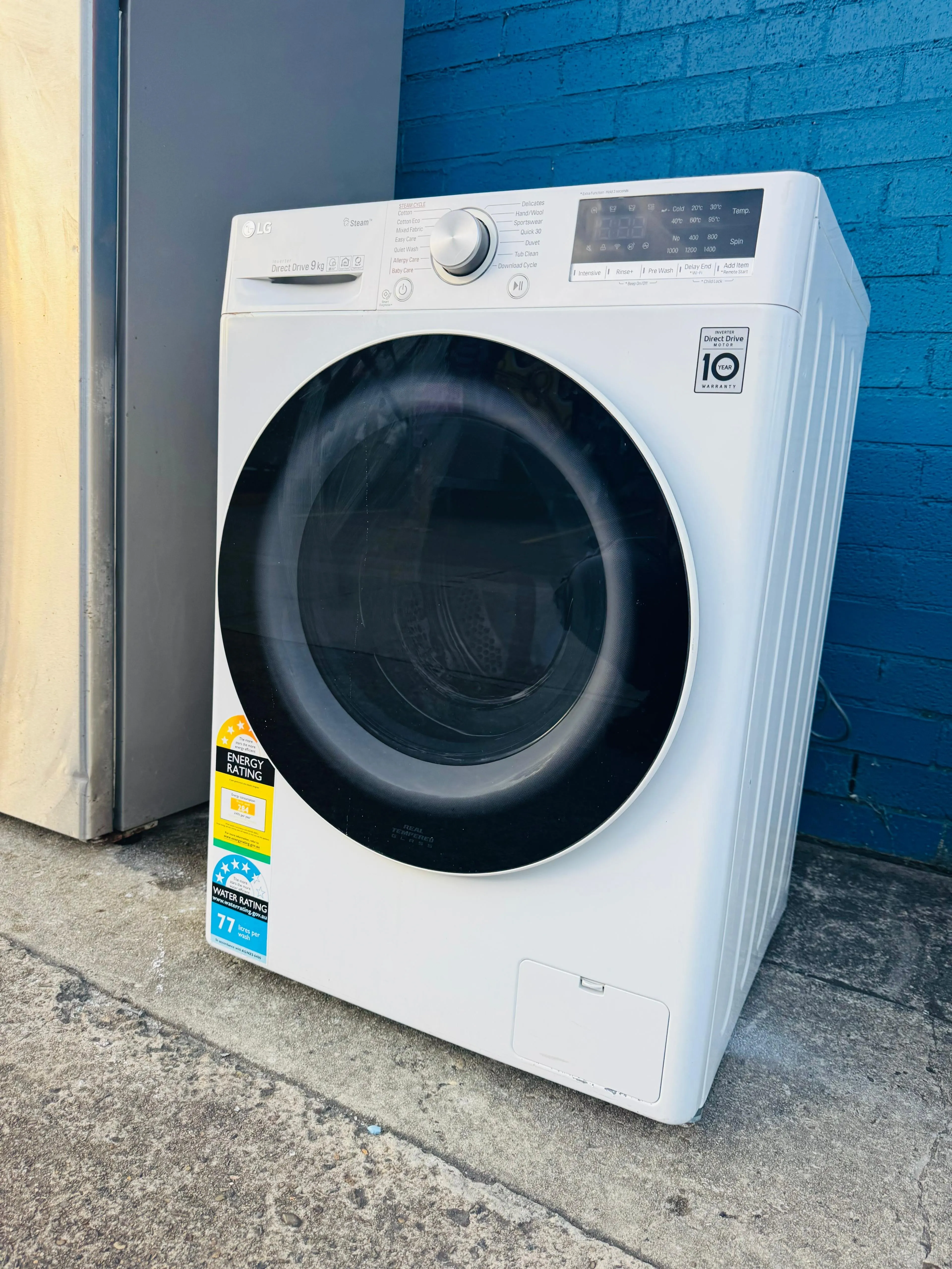 **LG 9KGS FRONT LOADER WASHING MACHINE**