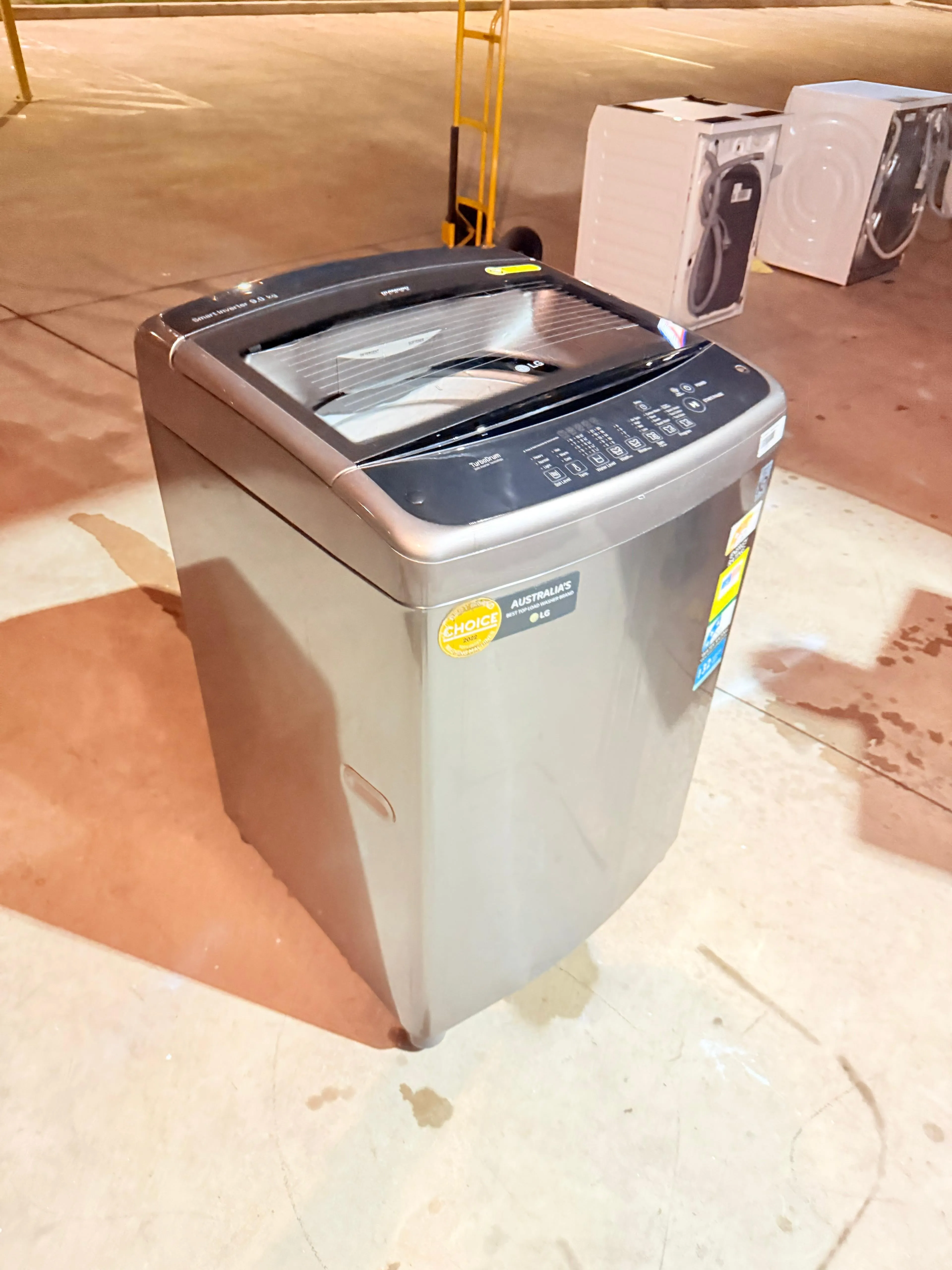 **LG 9KGS TOP LOADER WASHING MACHINE**