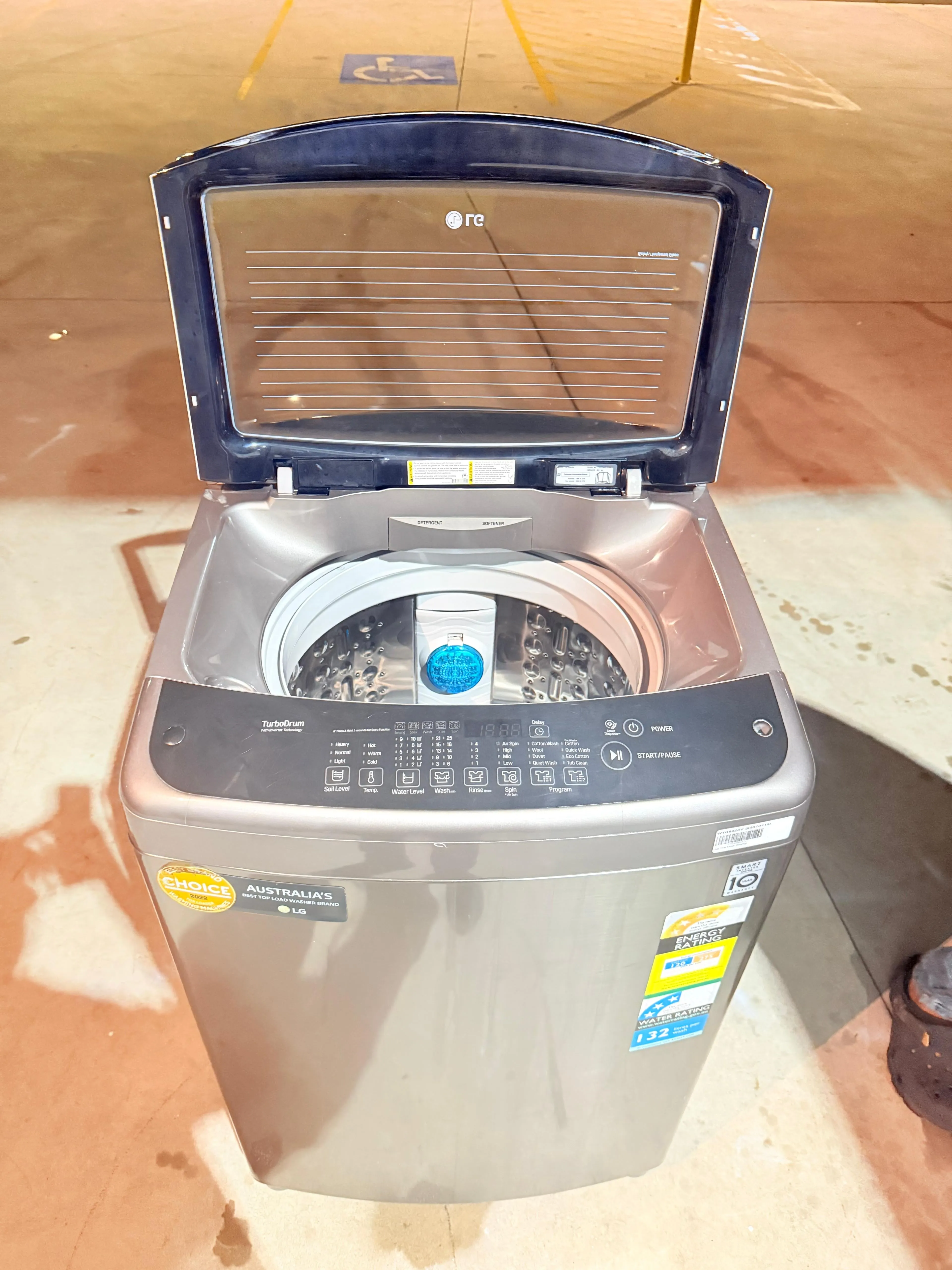 **LG 9KGS TOP LOADER WASHING MACHINE**