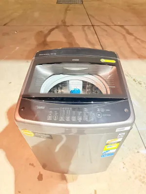**LG 9KGS TOP LOADER WASHING MACHINE**