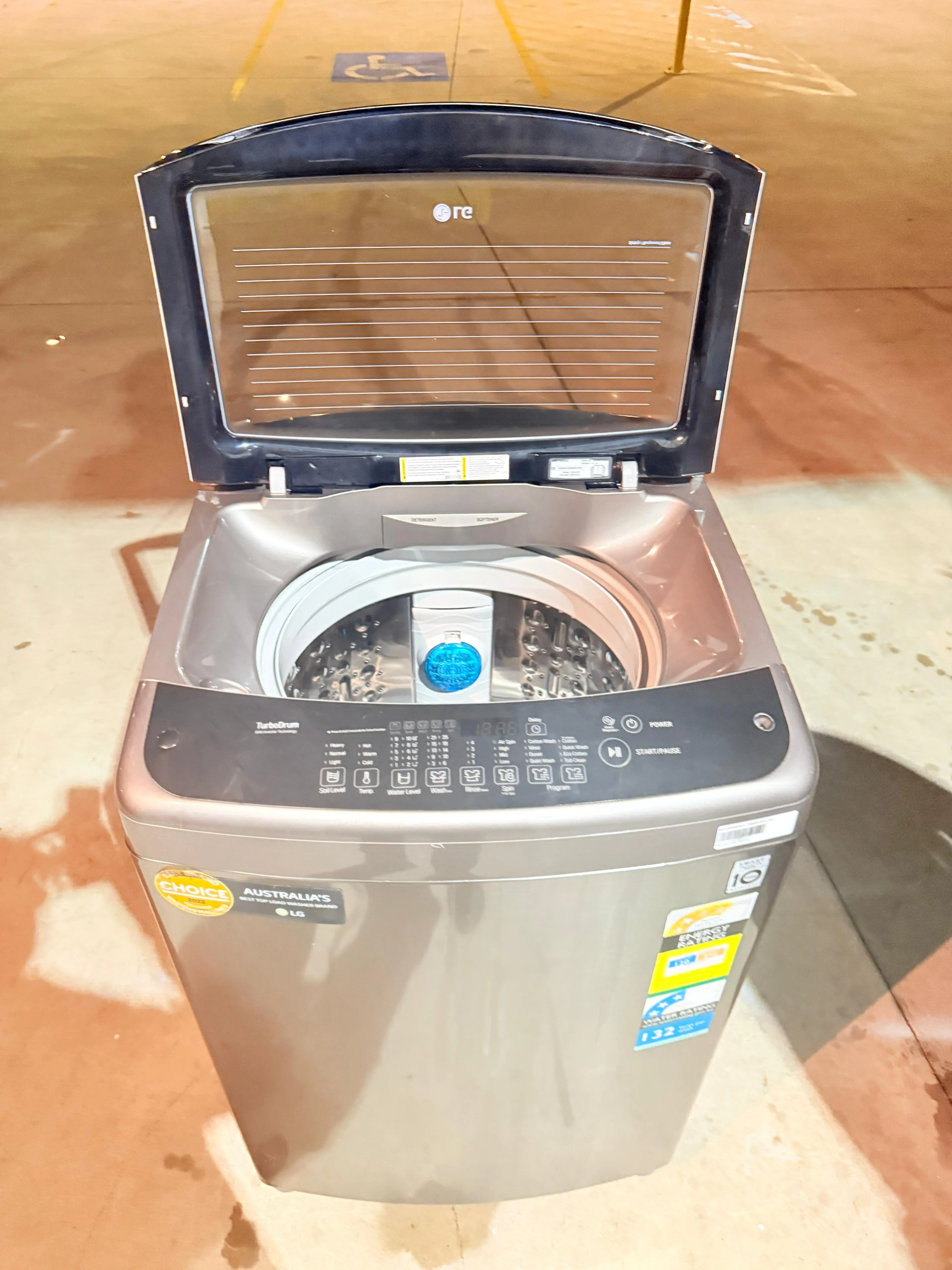 **LG 9KGS TOP LOADER WASHING MACHINE**