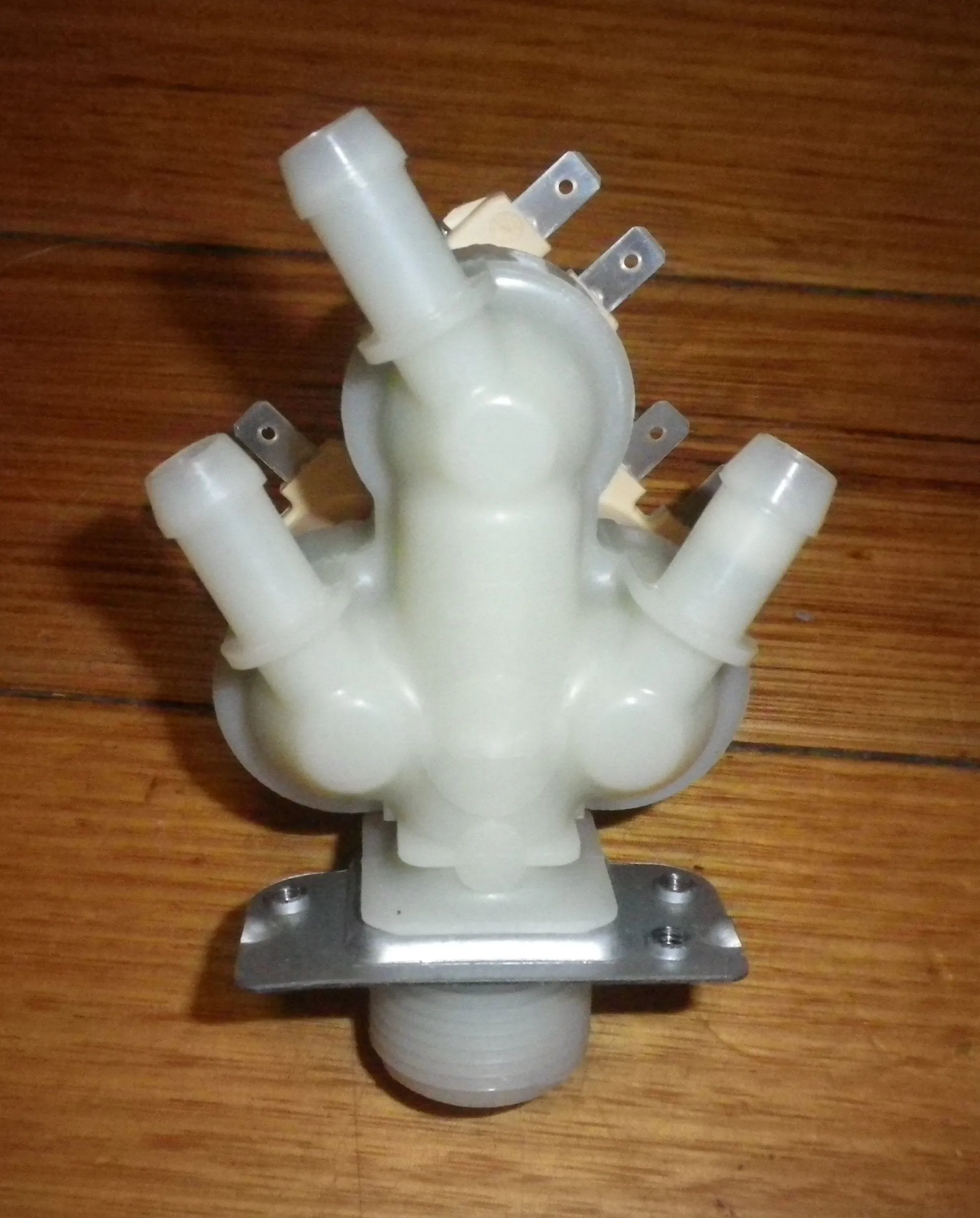LG WD14060SD6 Triple Outlet 10mm Straight Inlet Valve - Part # 5220FR2075E